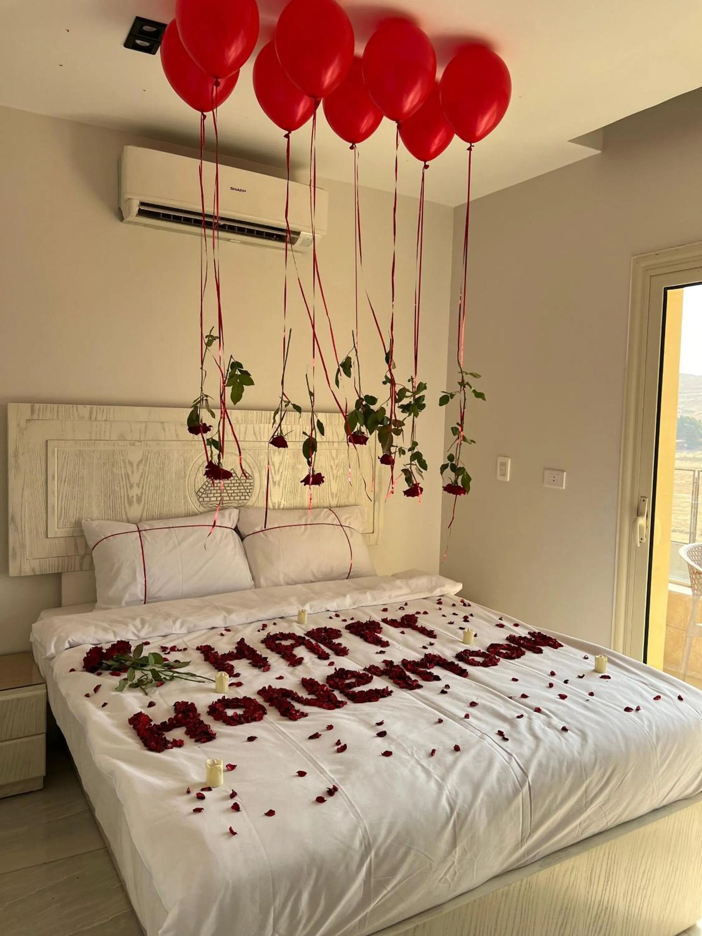 Bed in Pyramids Land Hotel