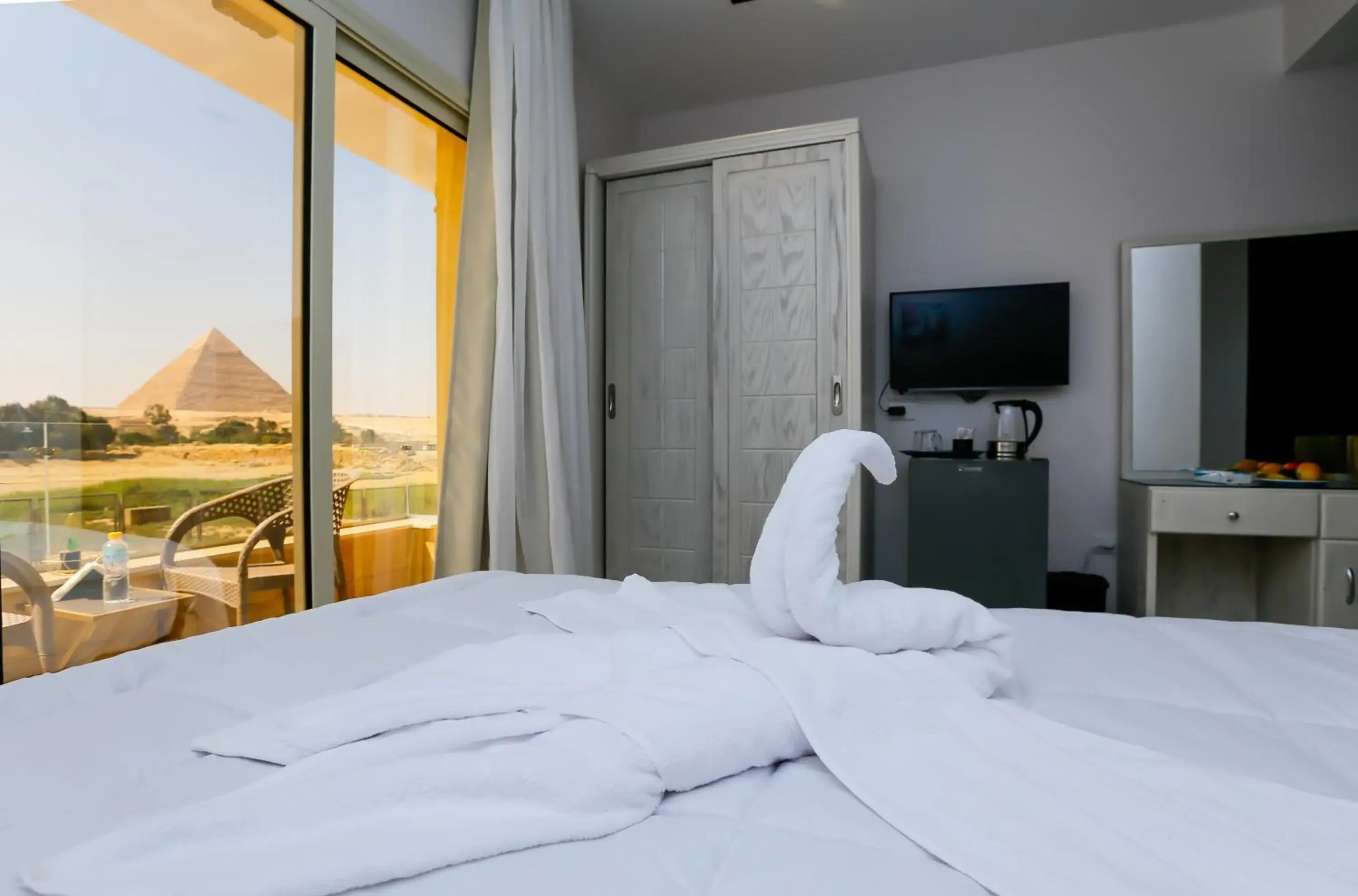 King Room with Balcony in Pyramids Land Hotel King Room with Balcony in Pyramids Land Hotel