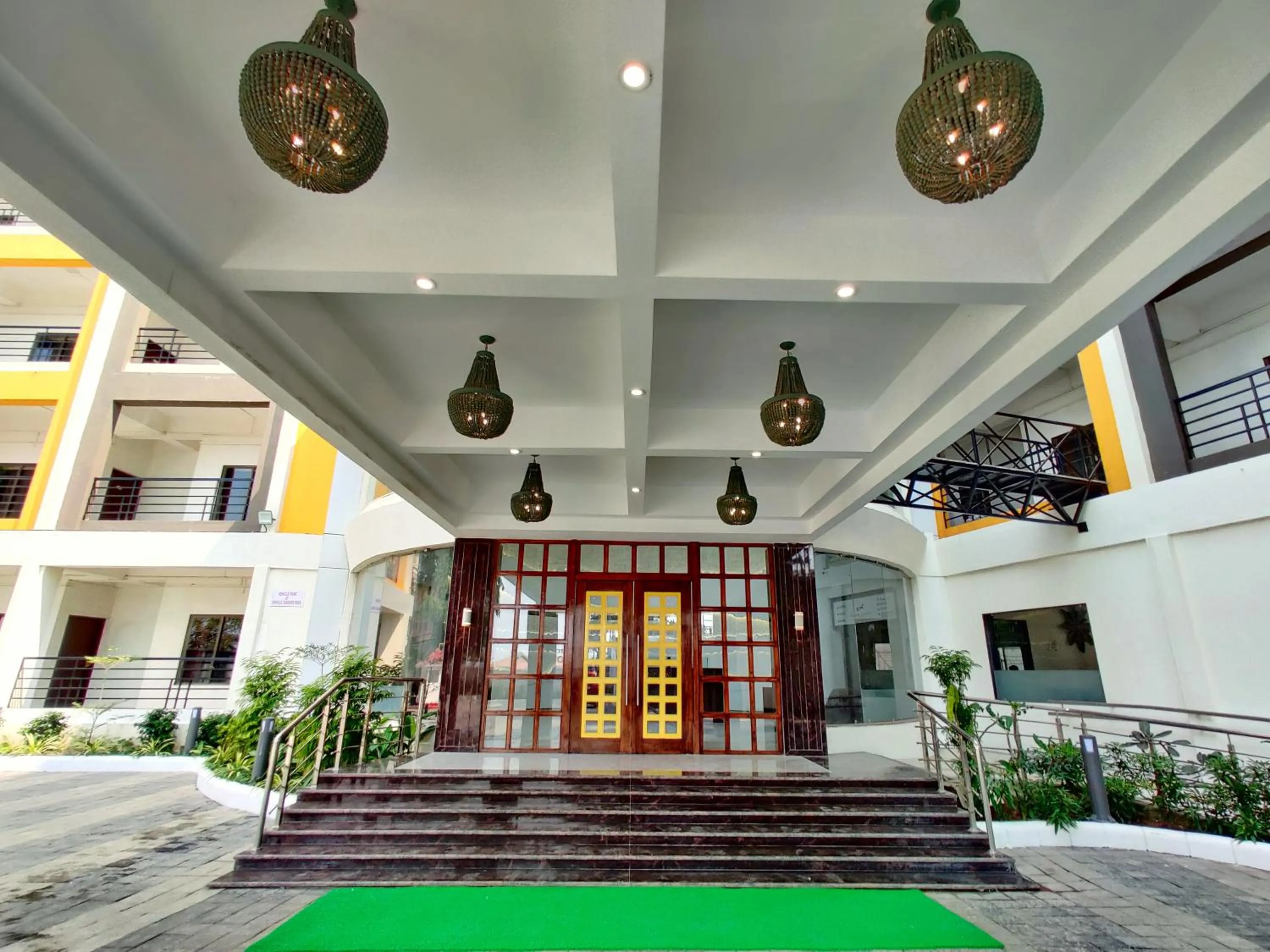 Facade/entrance in Golden Chariot Hotel Daman