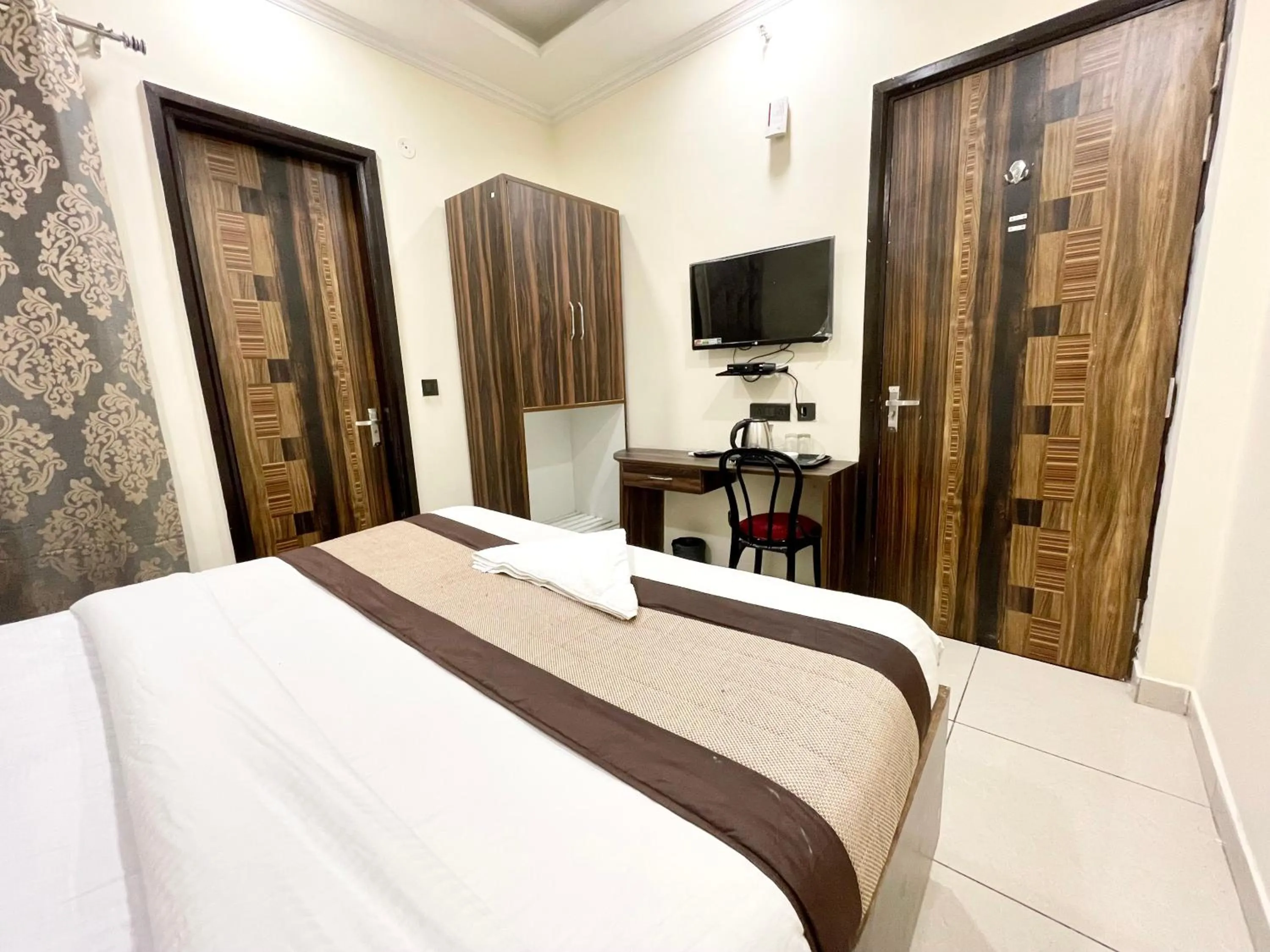 Bed in The Grand Suite-70