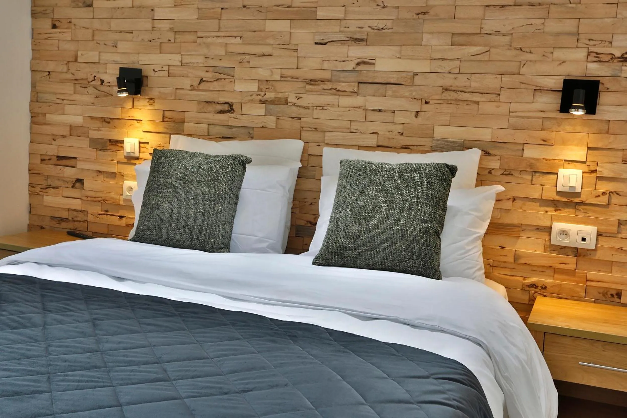 Bed in Hotel L'ermitage