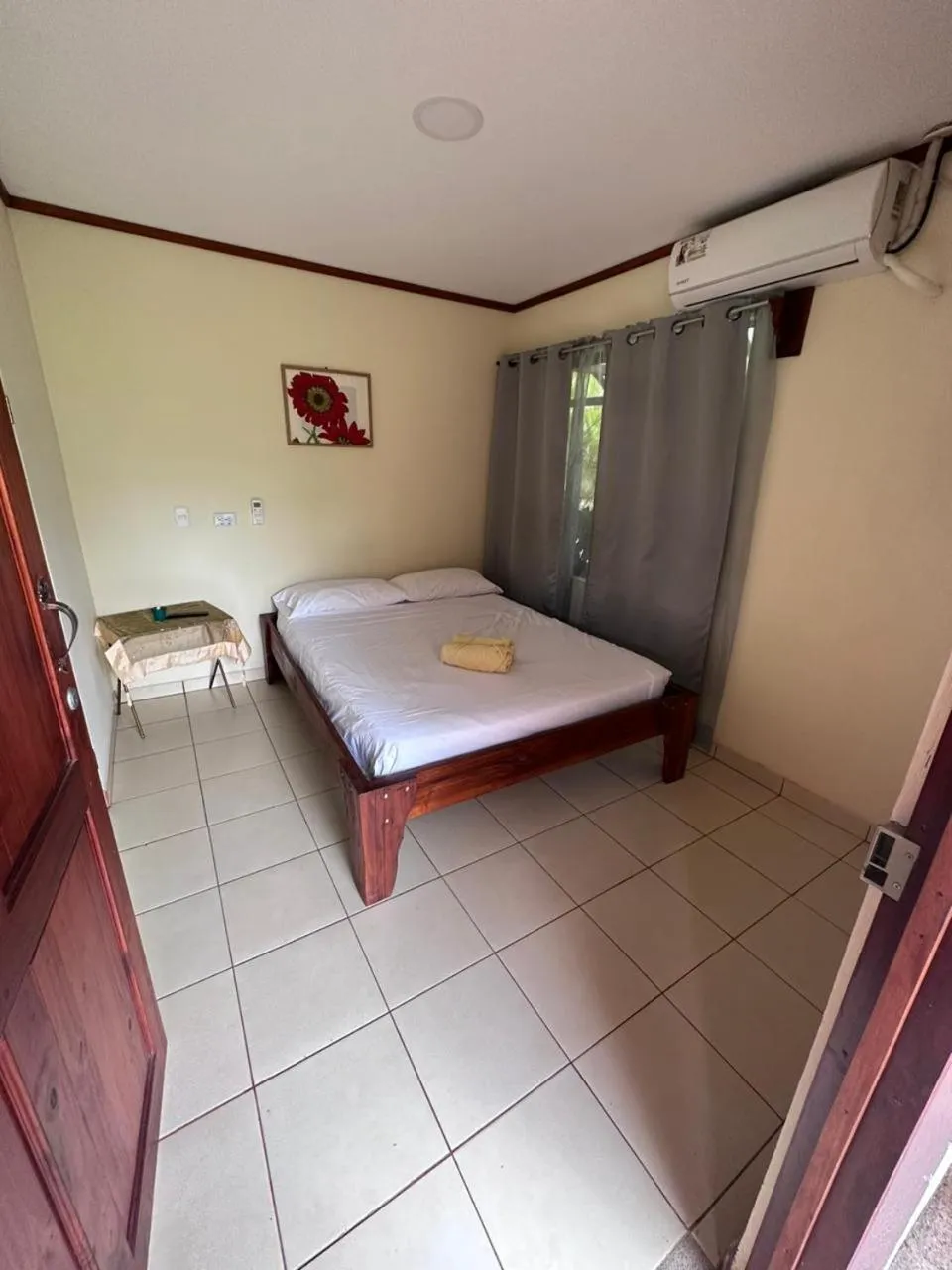 Bed in RIVER SIDE LODGE