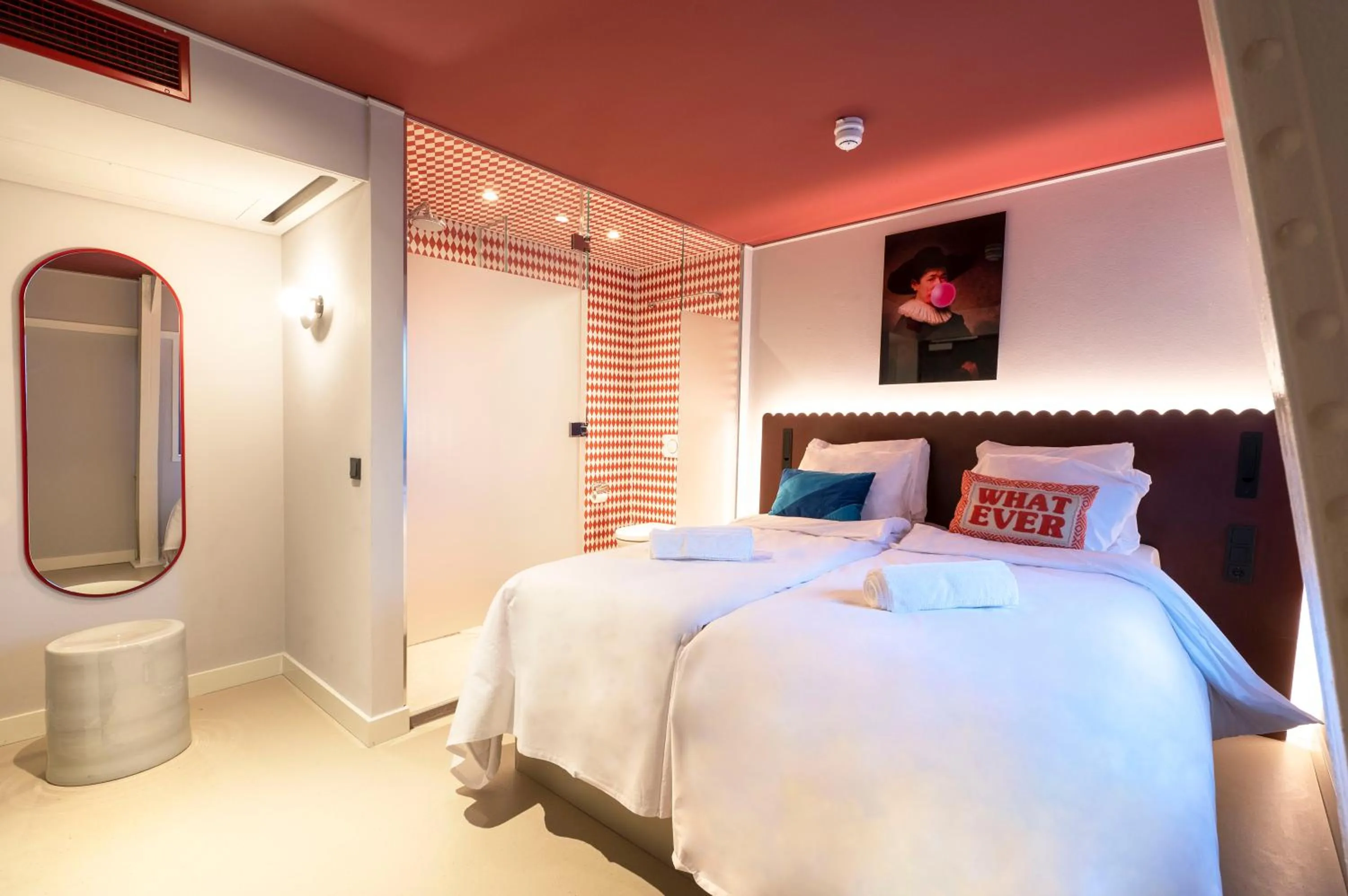 Photo of the whole room, Bed in City Hotel Rembrandt Square - Just renovated