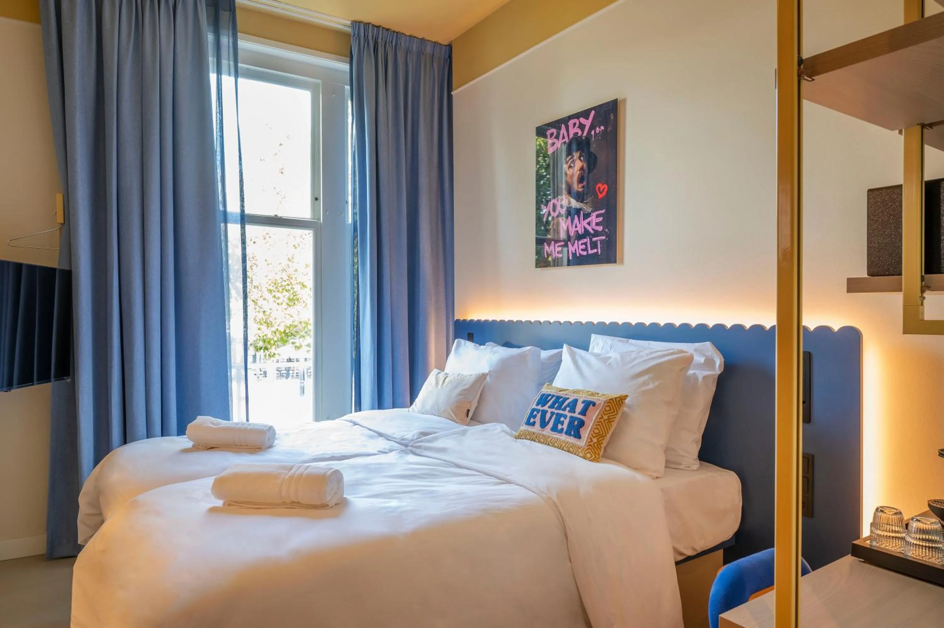 Bed in City Hotel Rembrandt Square - Just renovated