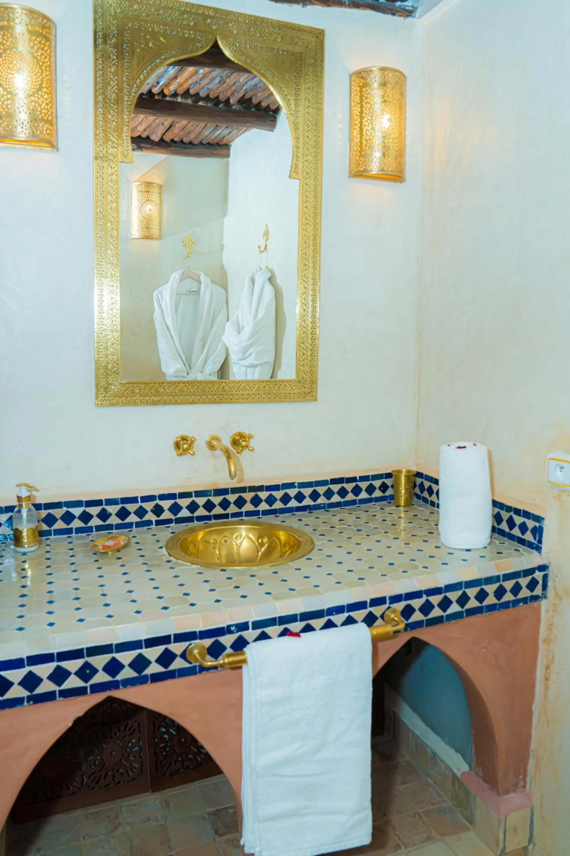 Bathroom in Riad Dar Zaouia