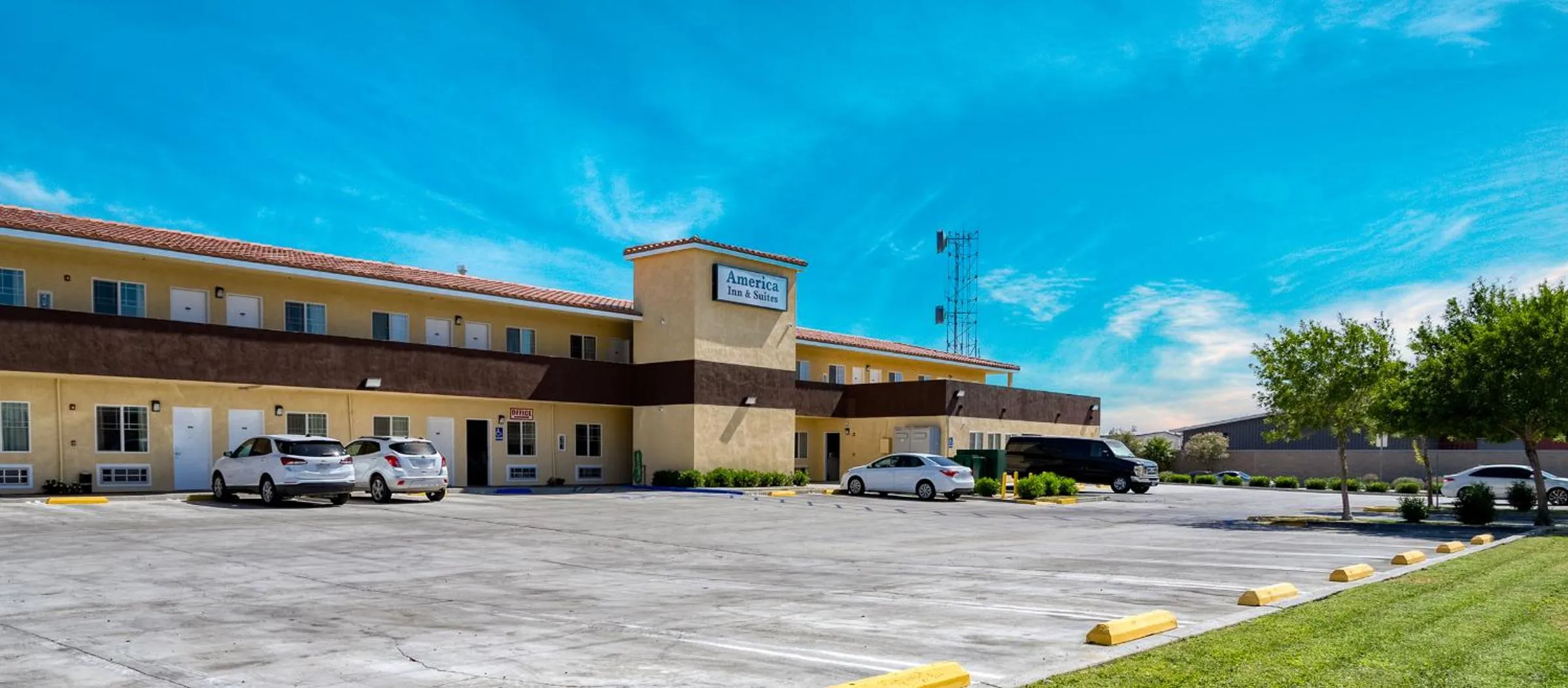 Property building in America Inn & Suites
