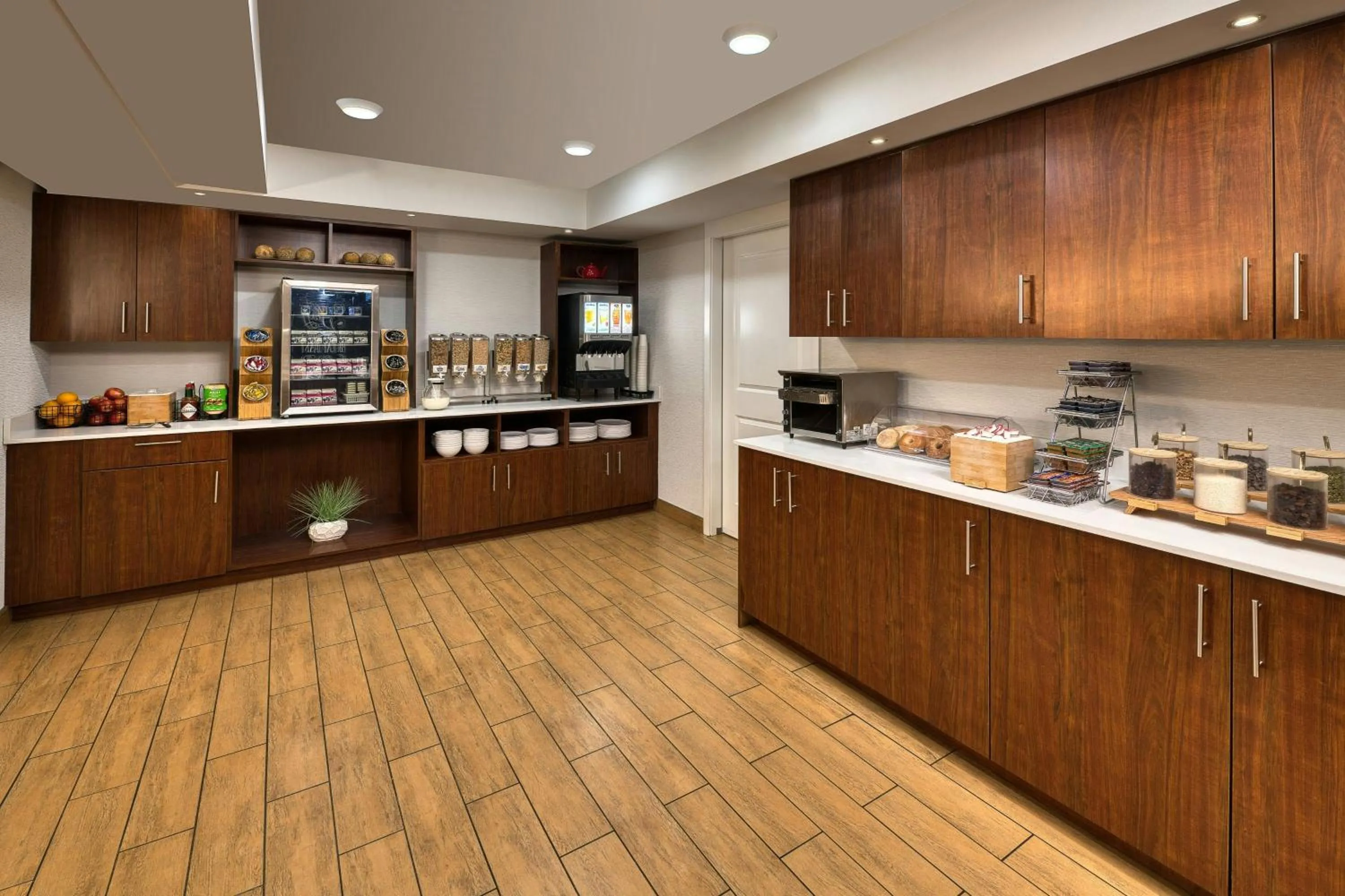 Breakfast in TownePlace Suites by Marriott Red Deer