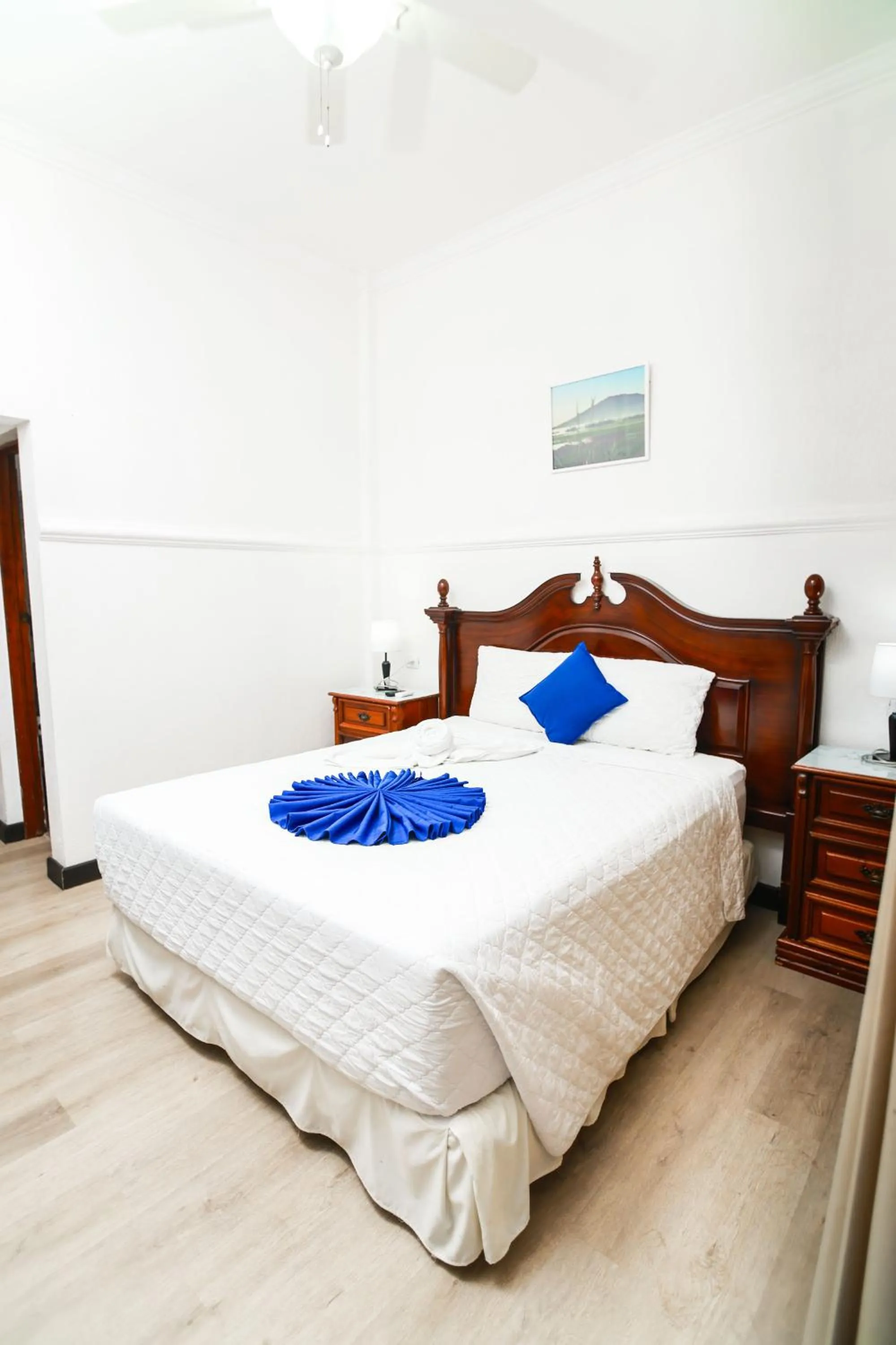 Bed in Hotel Villa del Lago