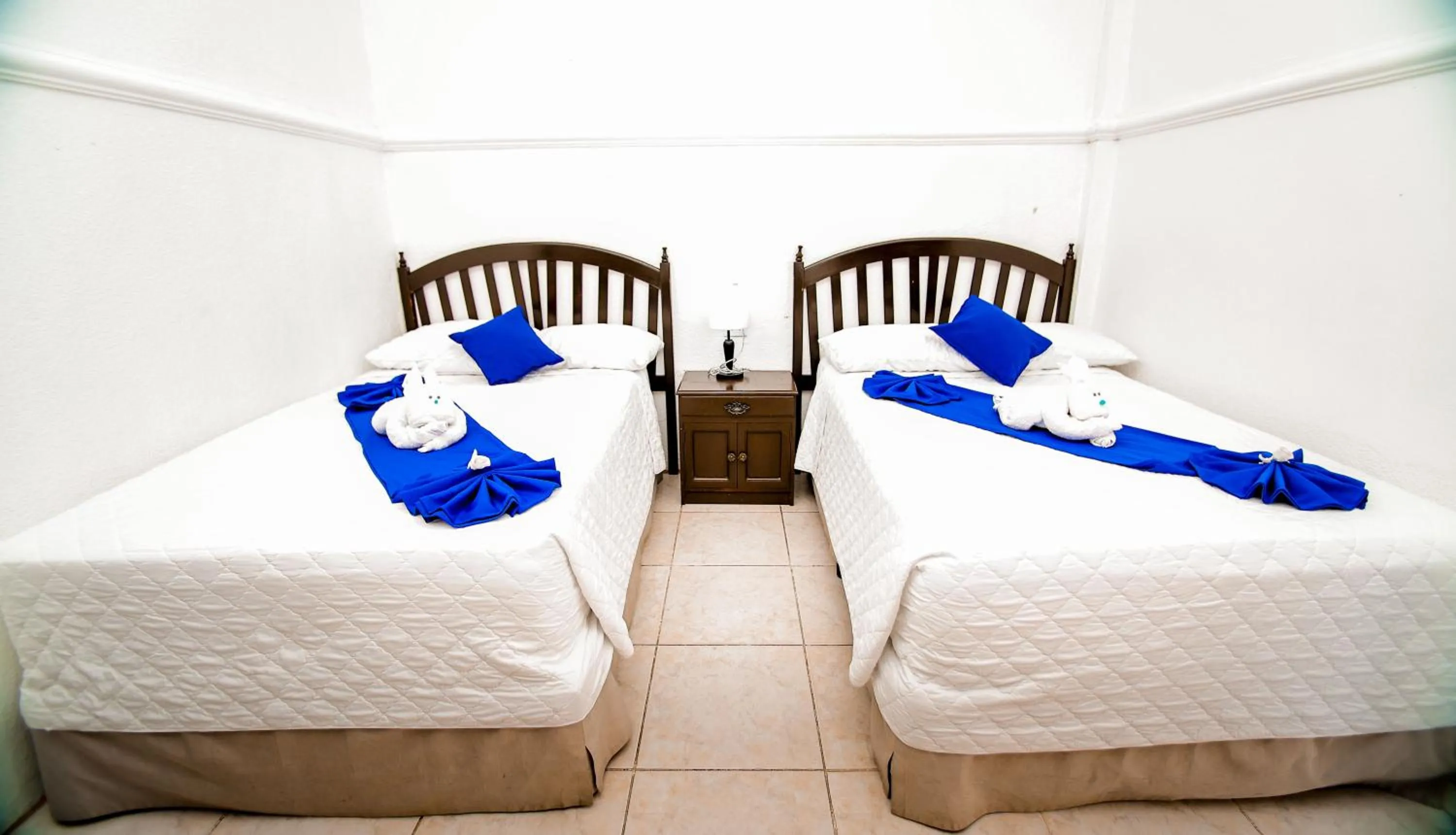 Double Room with Two Double Beds in Hotel Villa del Lago