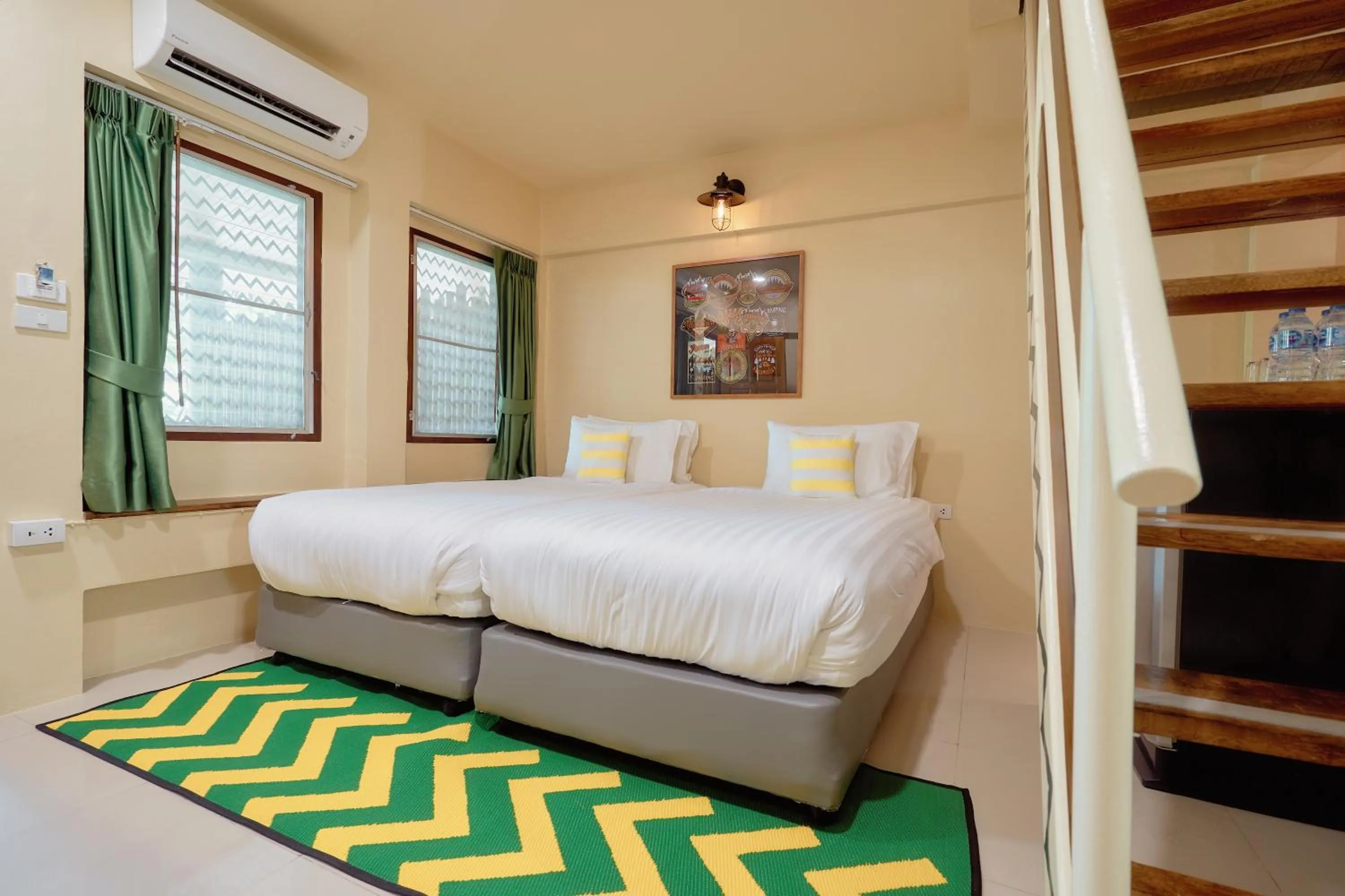 Bed in Sawasdee Lagoon Camping & Restaurant