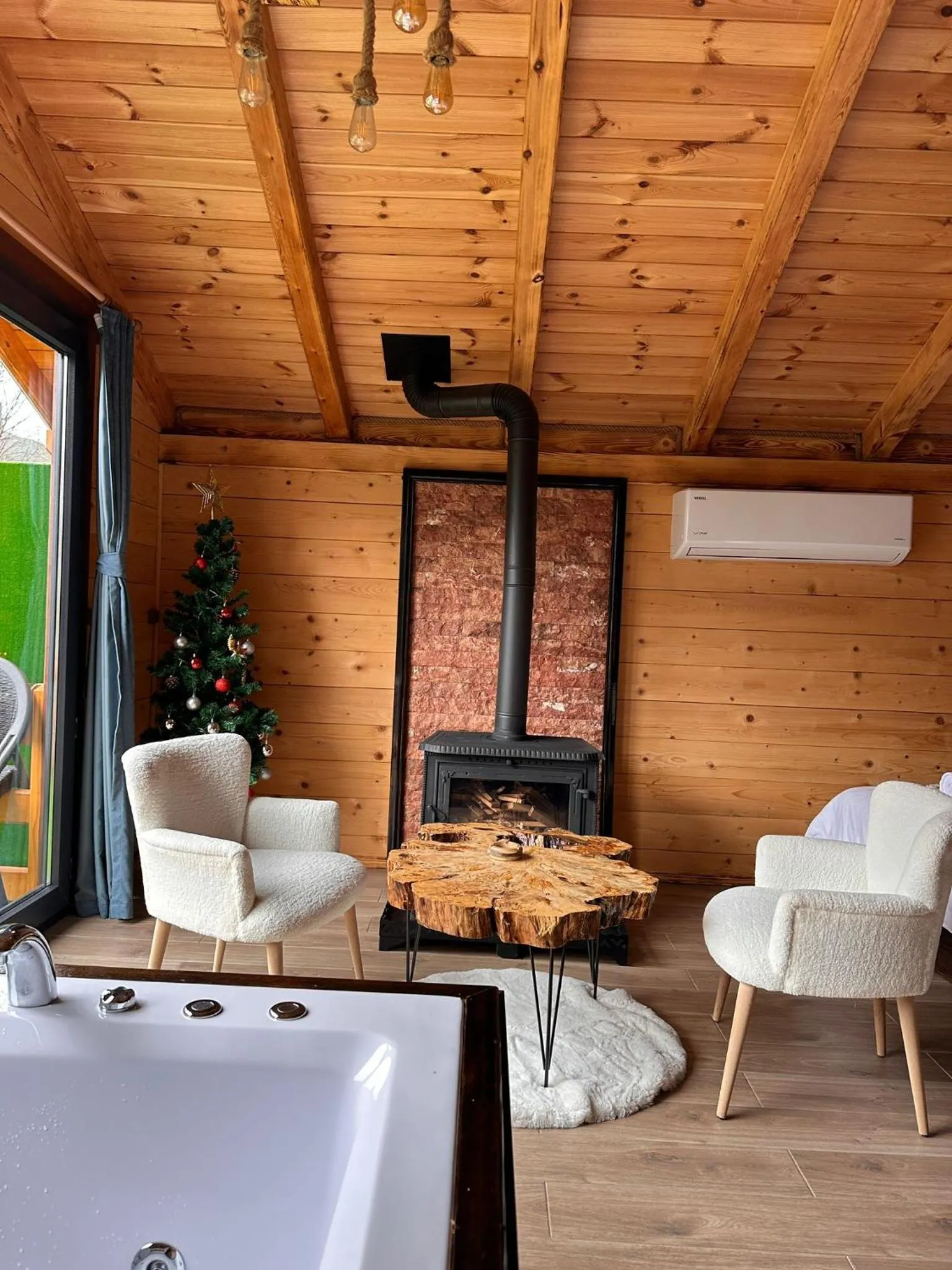 Seating area in Maysa Suit Bungalov