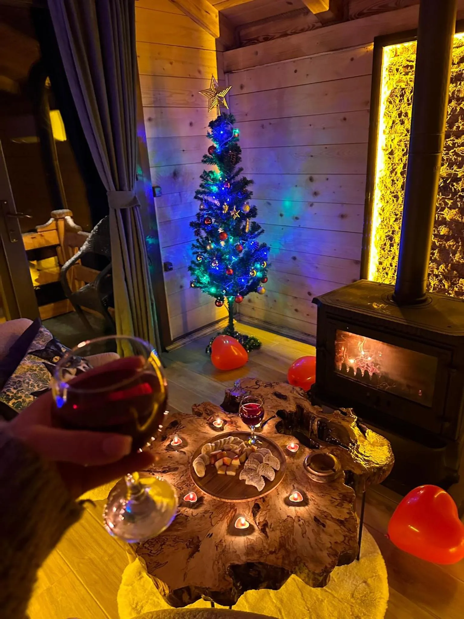 Food and drinks in Maysa Suit Bungalov