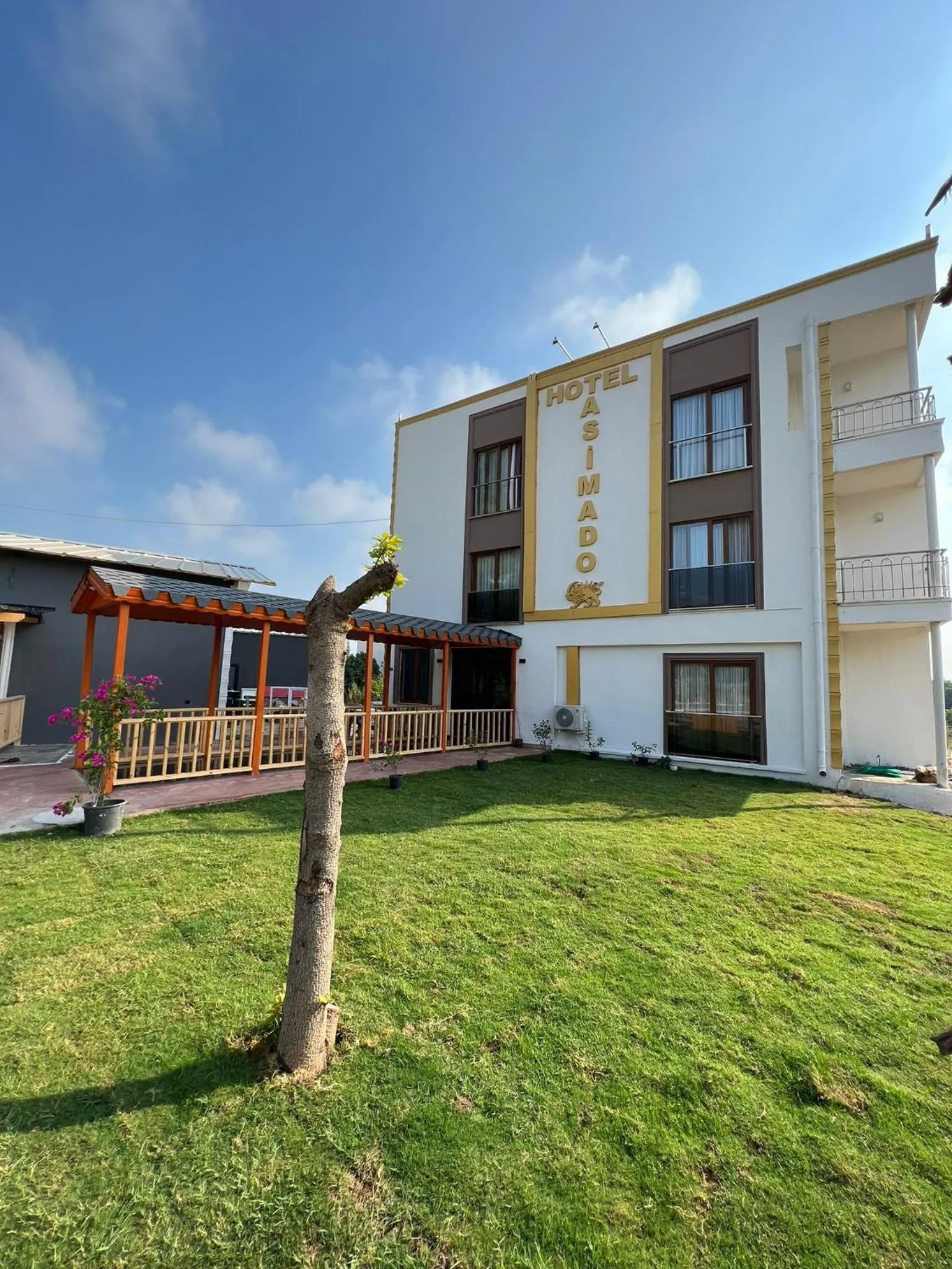 Property building in Asimado Hotel