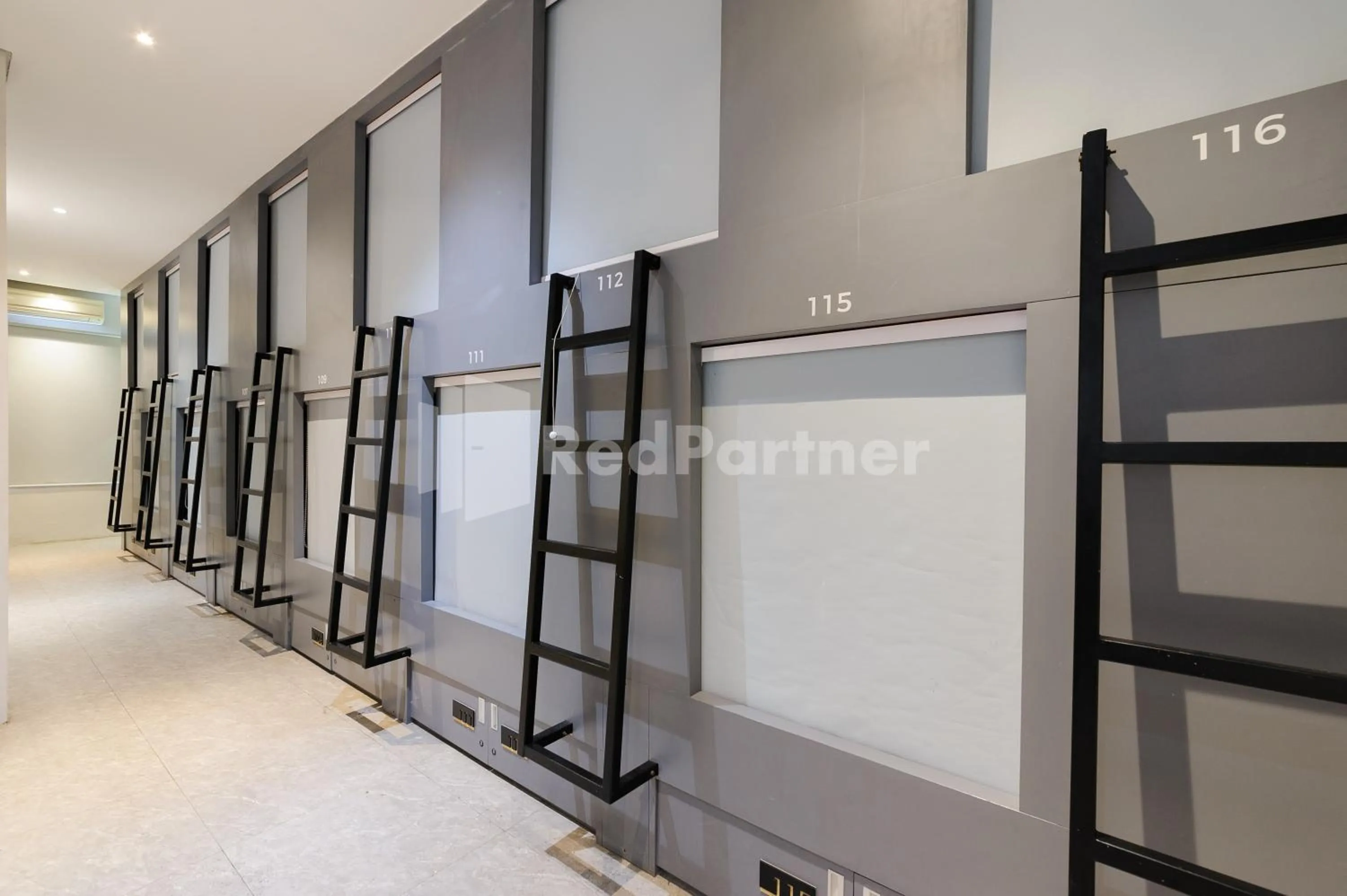 Other in Ketje Luxury Capsule Mitra RedDoorz