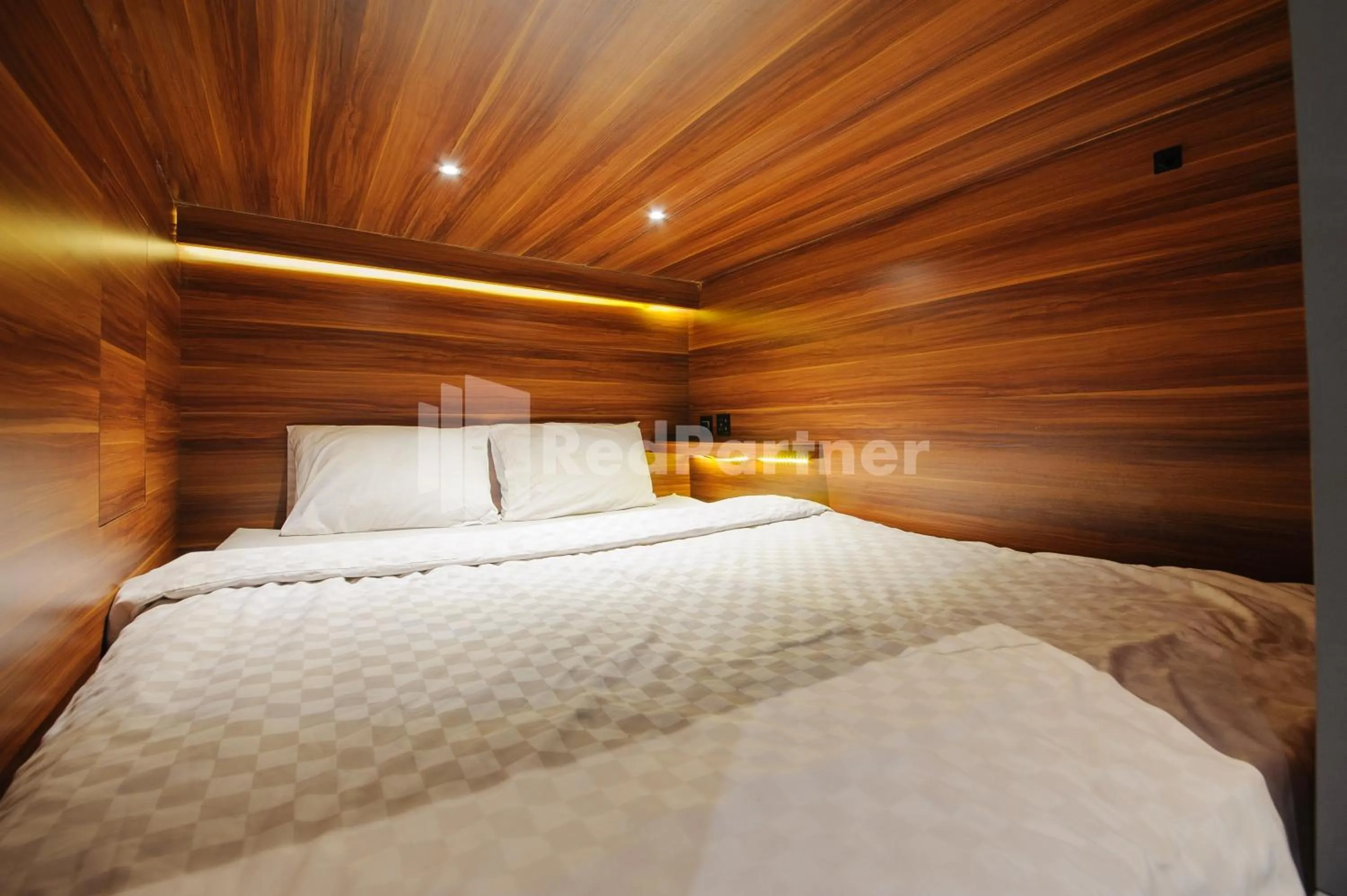 Bedroom, Bed in Ketje Luxury Capsule Mitra RedDoorz