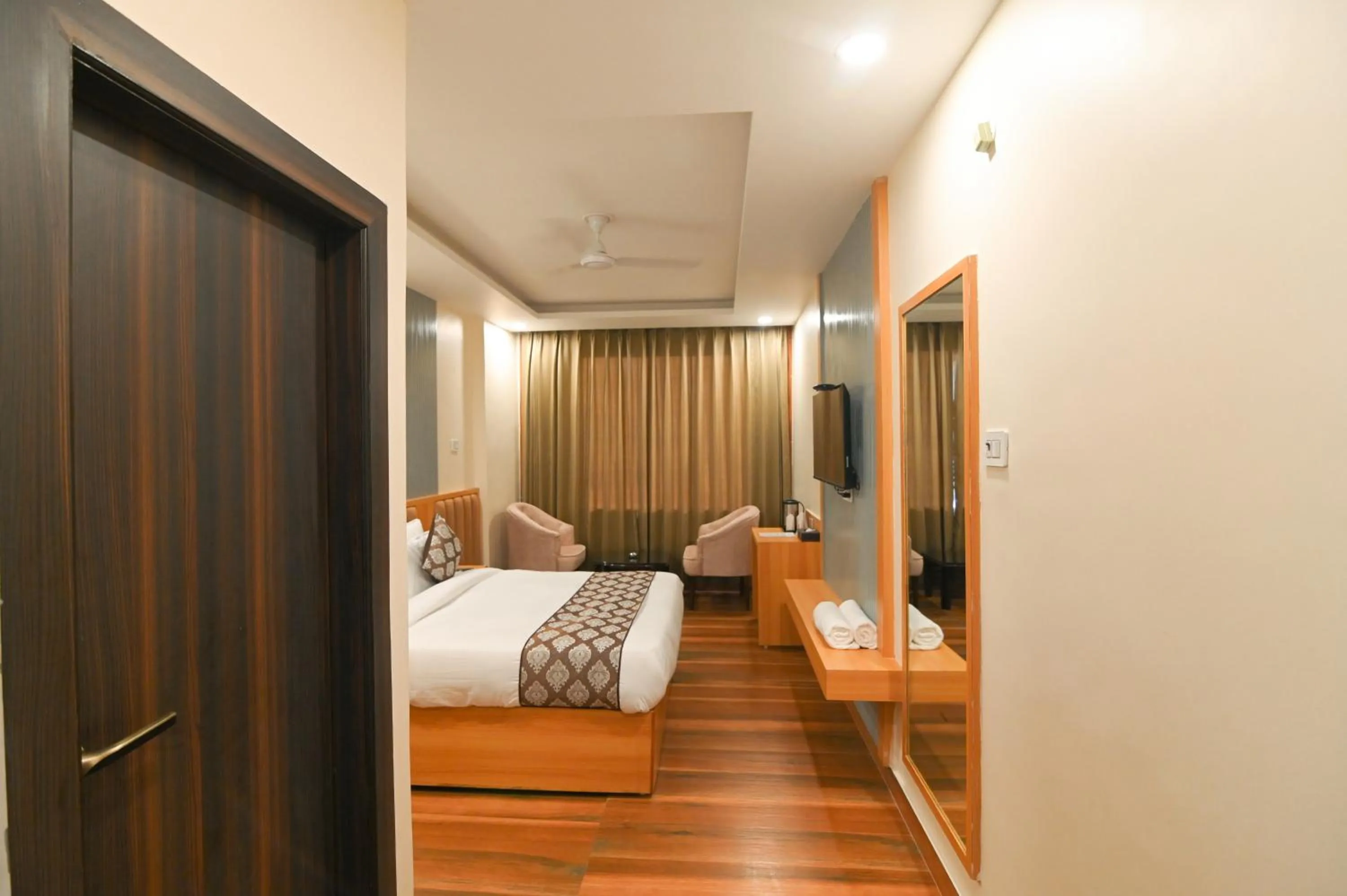 Photo of the whole room, Bed in Hotel Swagat Suites