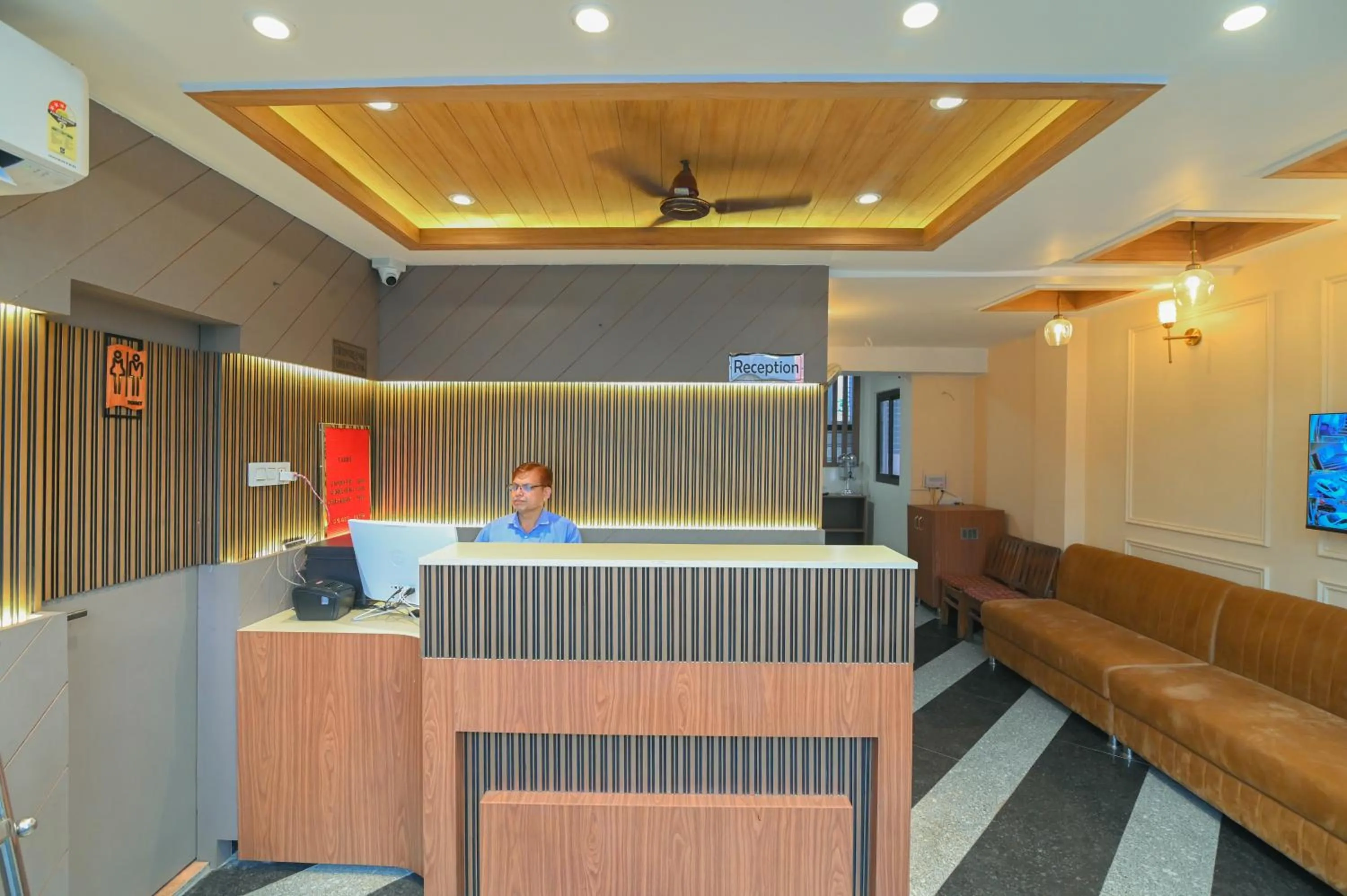 Lobby or reception in Hotel Swagat Suites