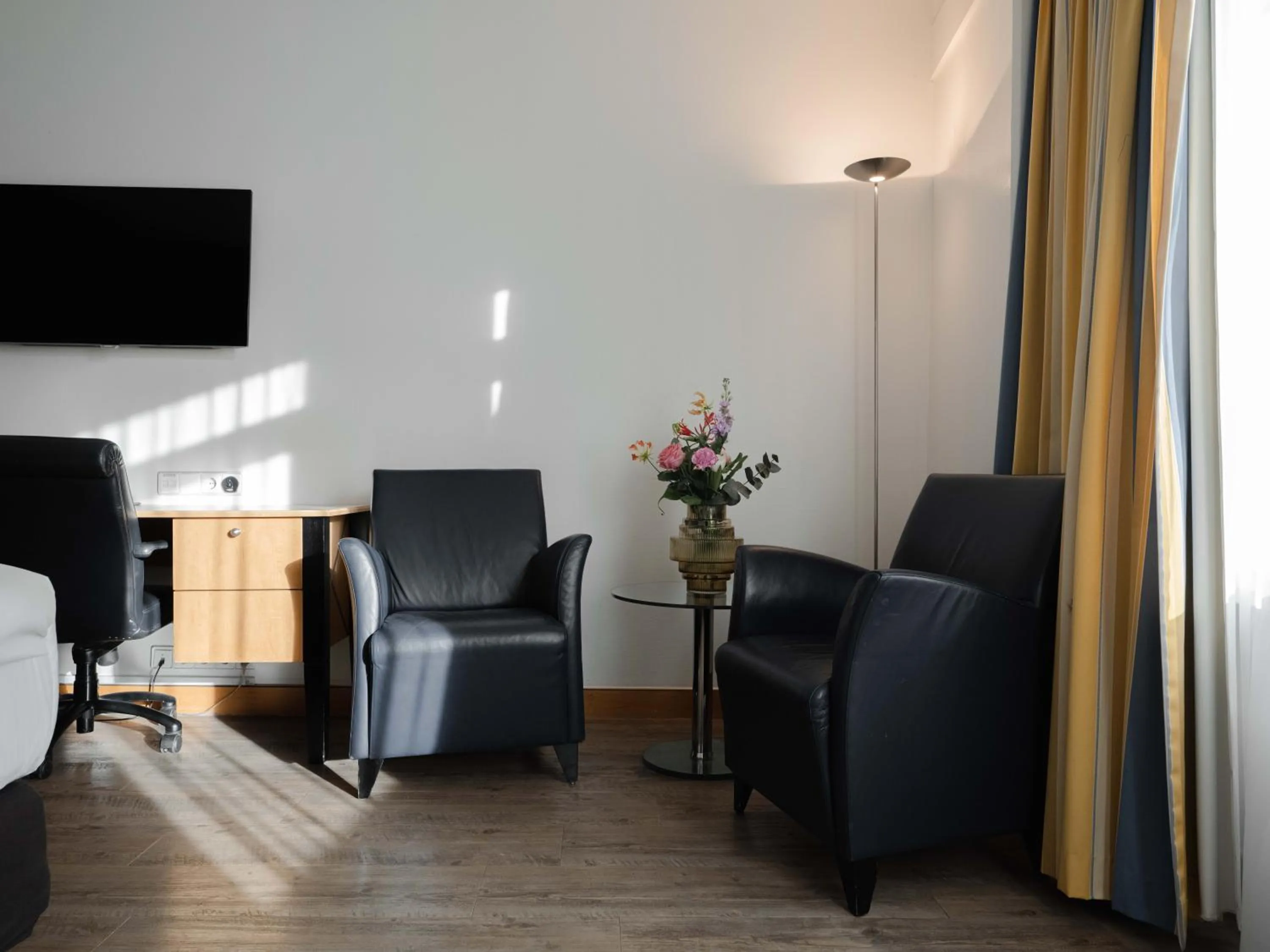 furniture in Swissôtel Amsterdam