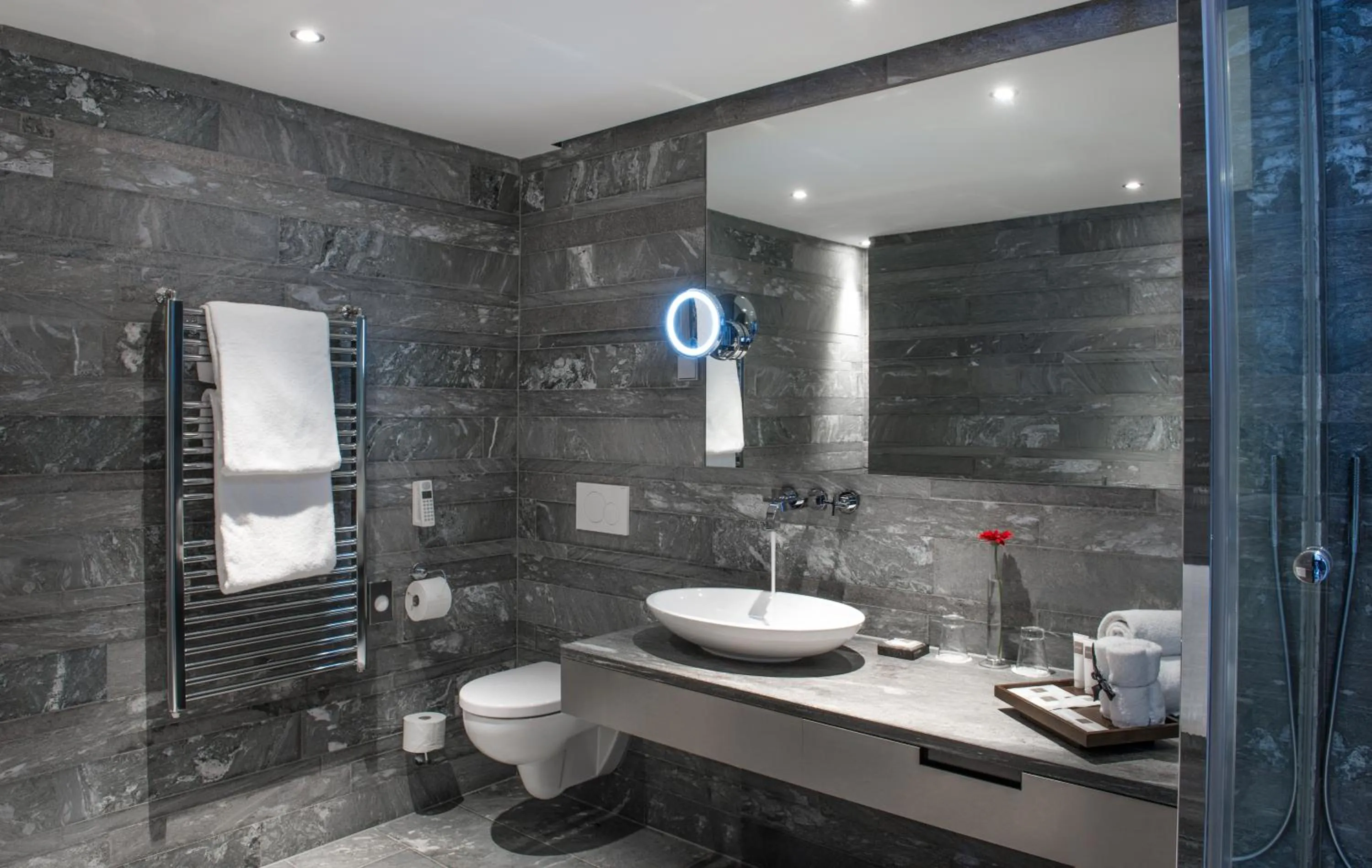 Bathroom in Swissôtel Amsterdam