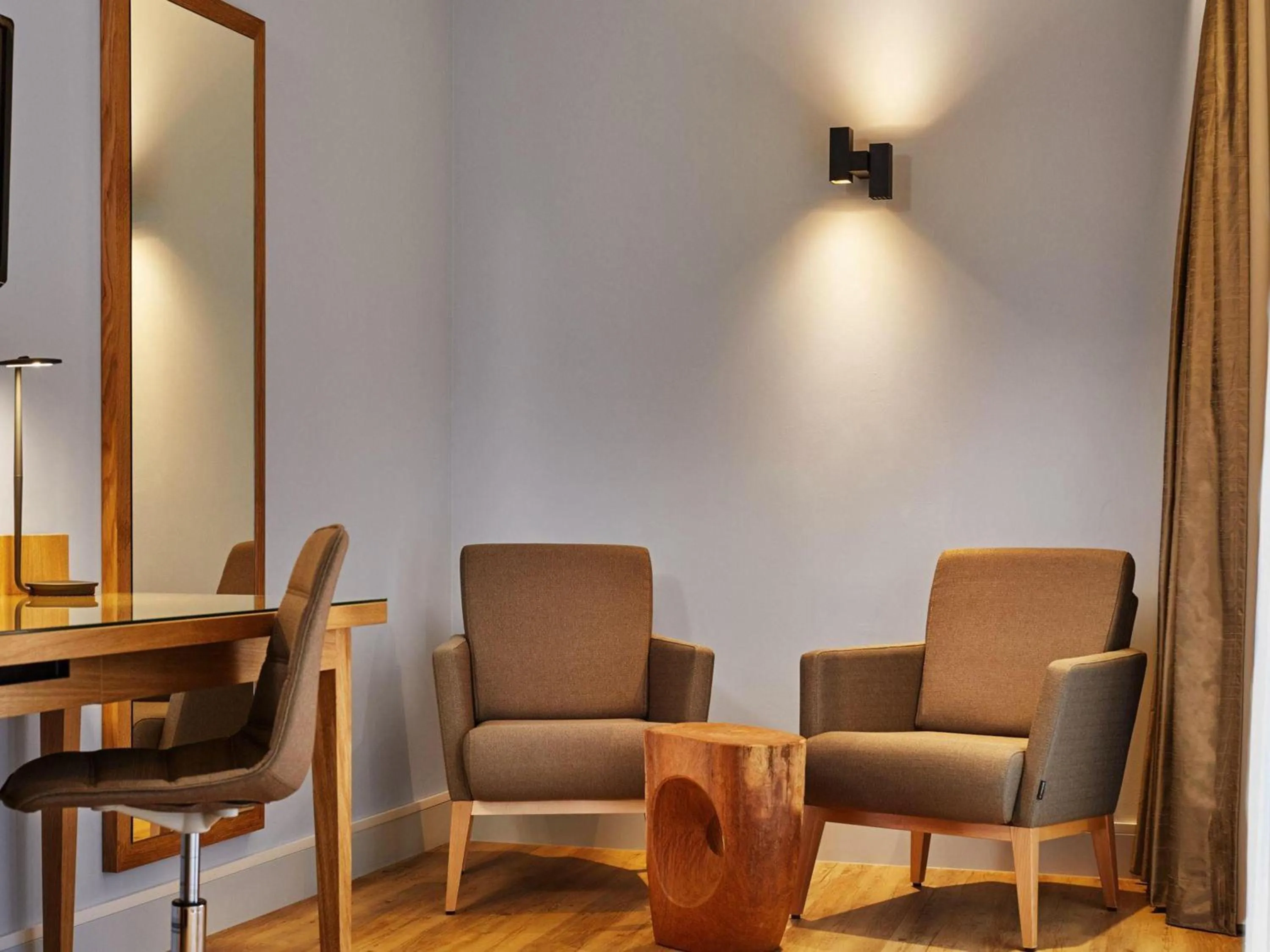 Bedroom in Swissôtel Amsterdam