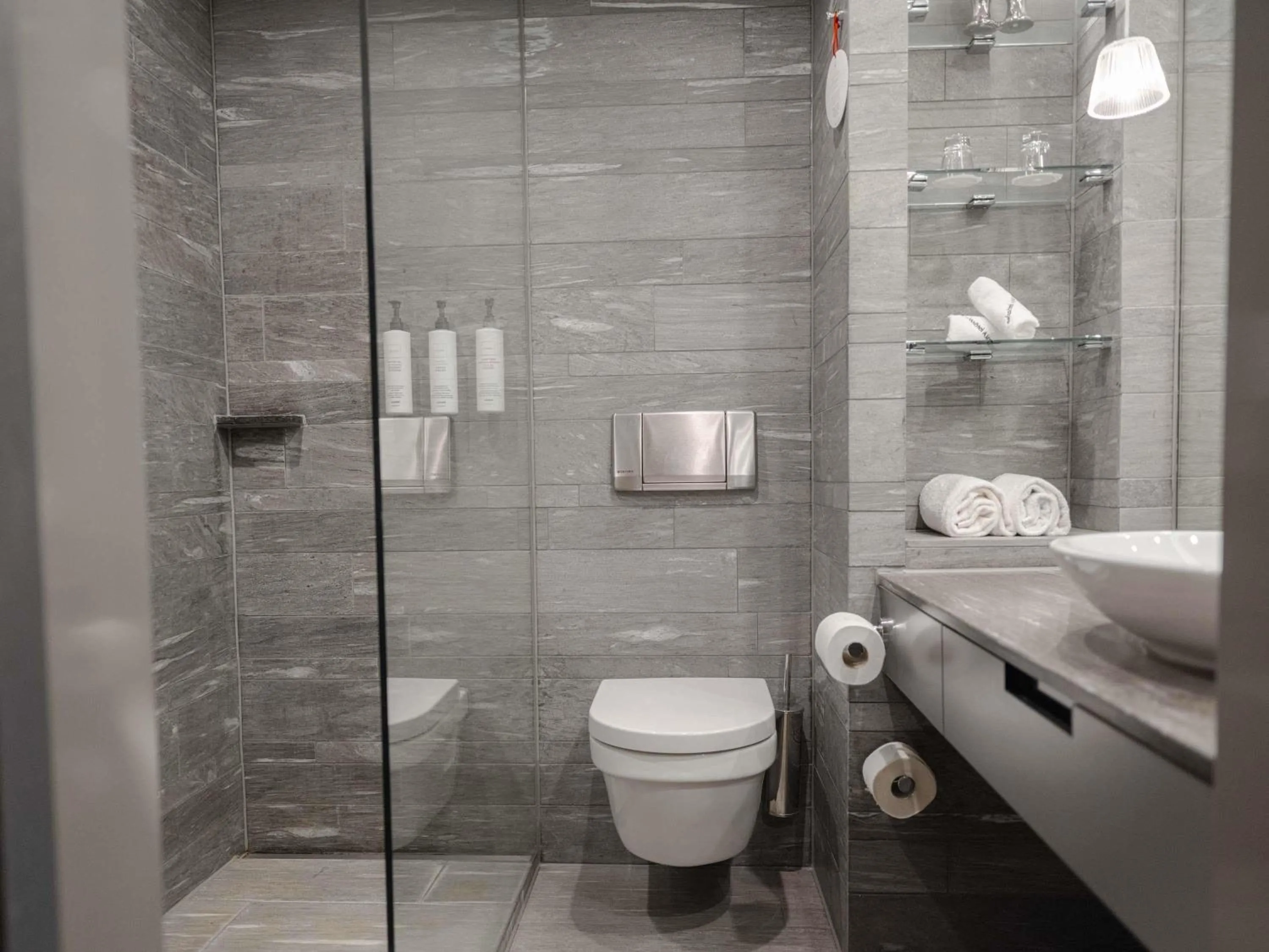 Bedroom in Swissôtel Amsterdam