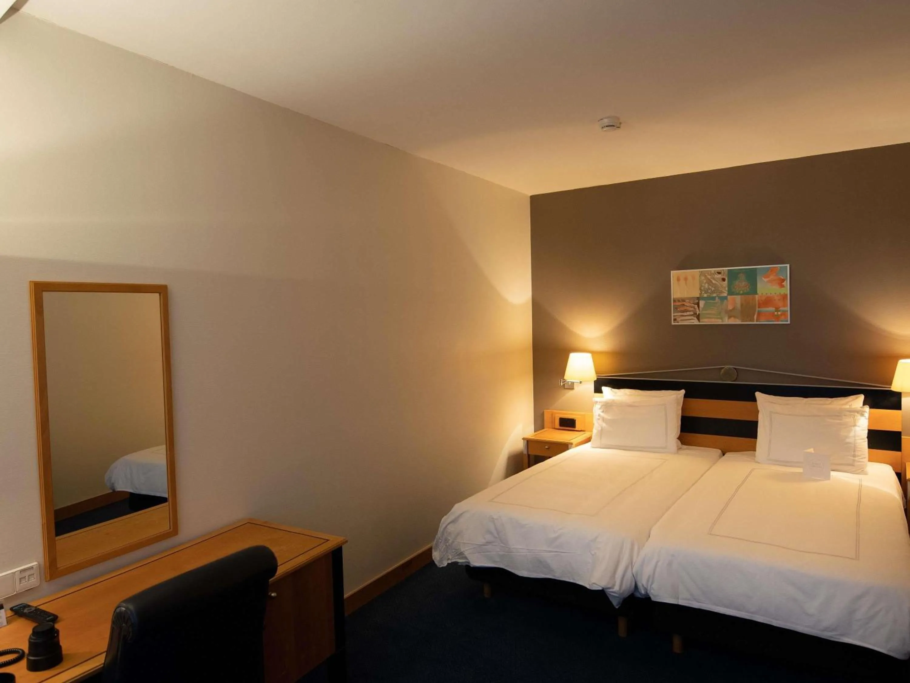 Bedroom, Bed in Swissôtel Amsterdam