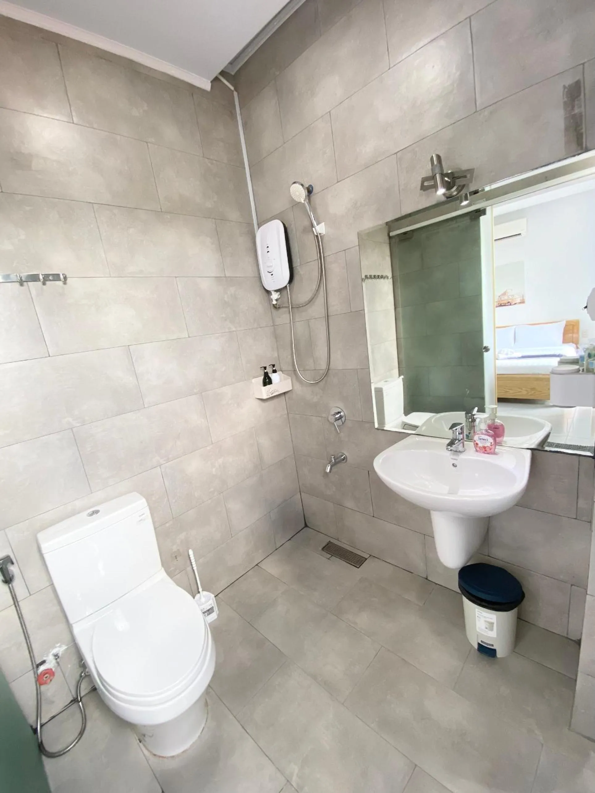 Shower in Home Away Minh Khai - Serviced Apartment