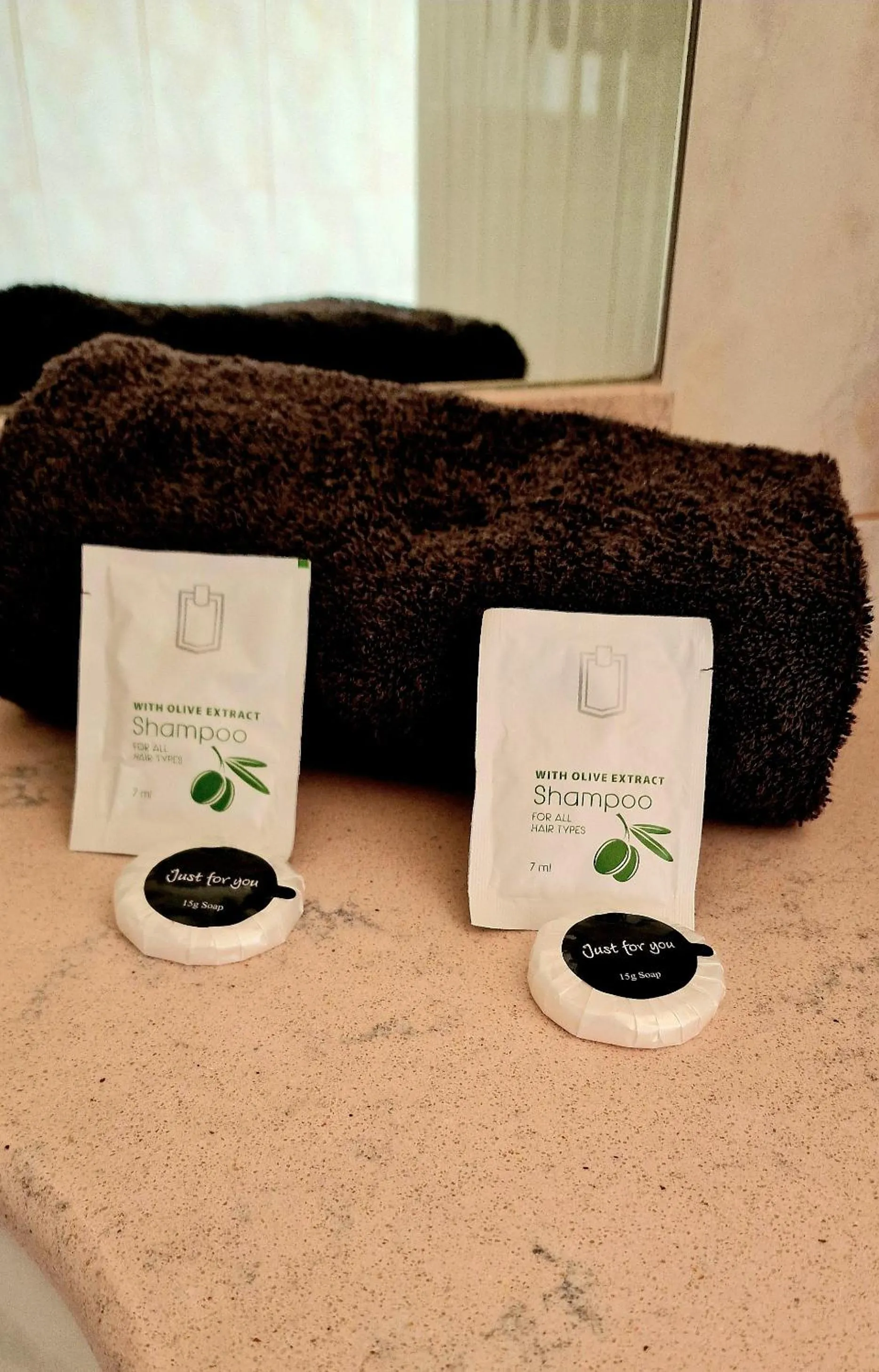 Bathroom in Hôtel de la cloche