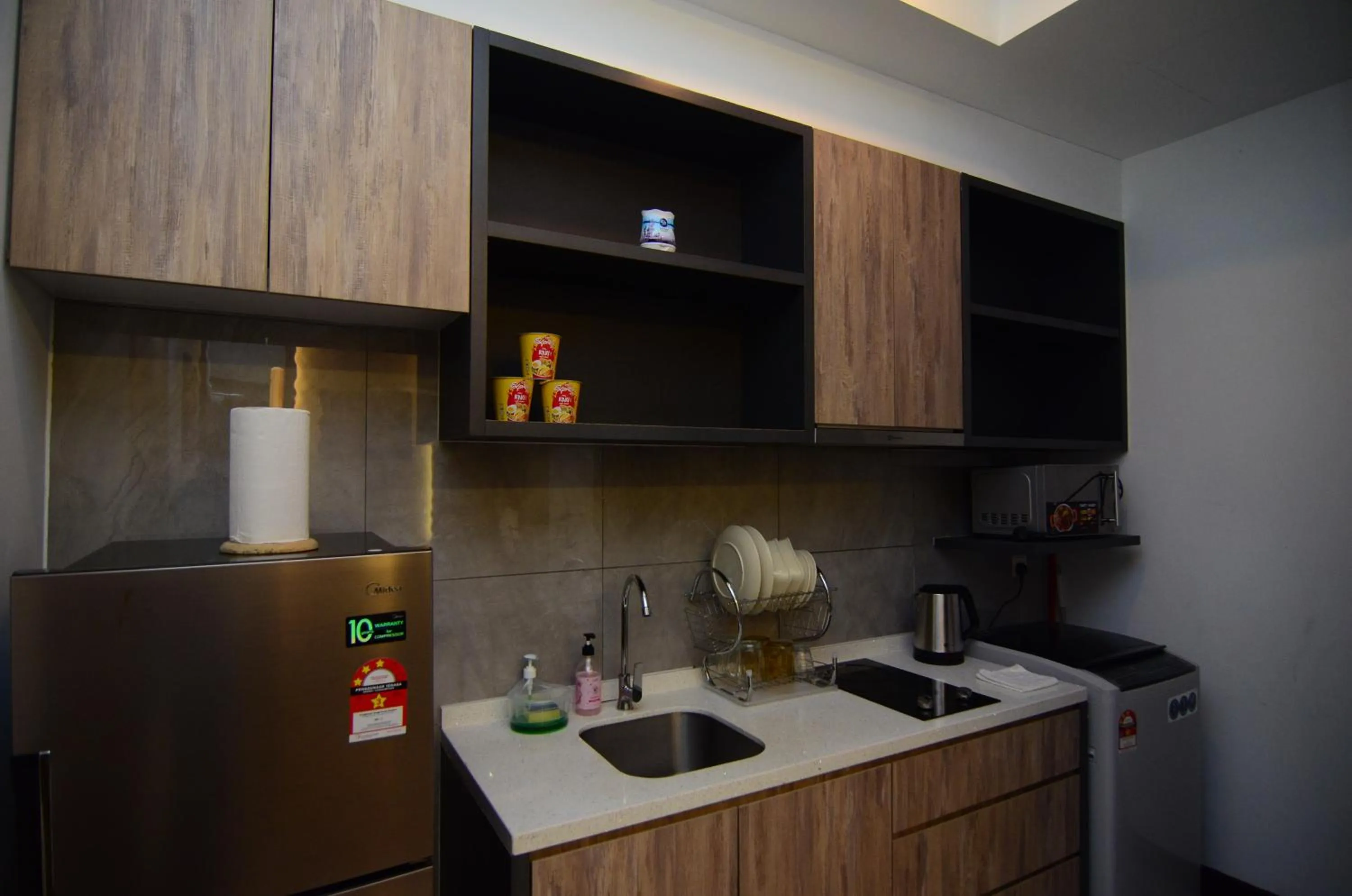 Kitchen or kitchenette in Imperio Residence Melaka by Dream View