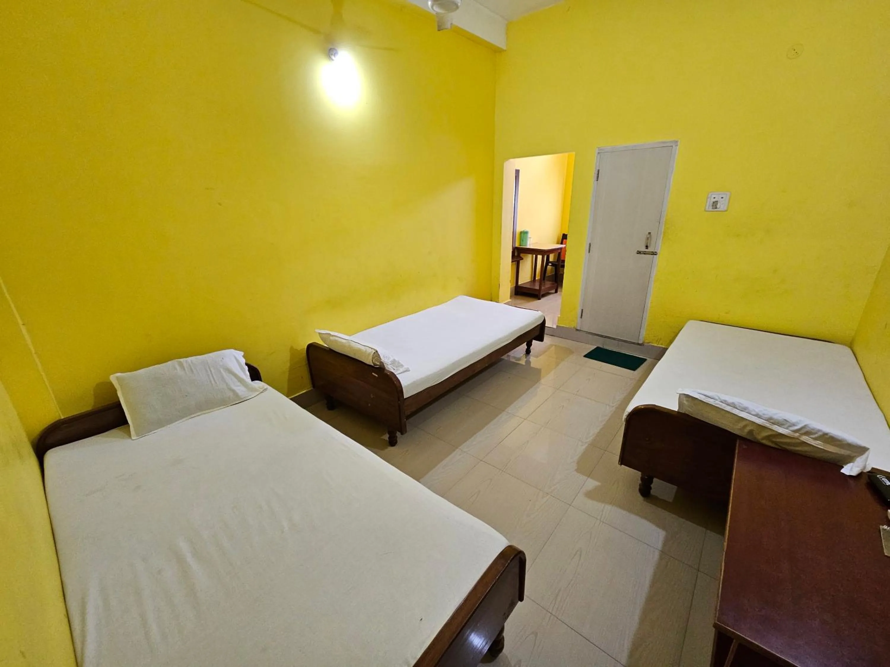 Bed in Hotel Rishiraj