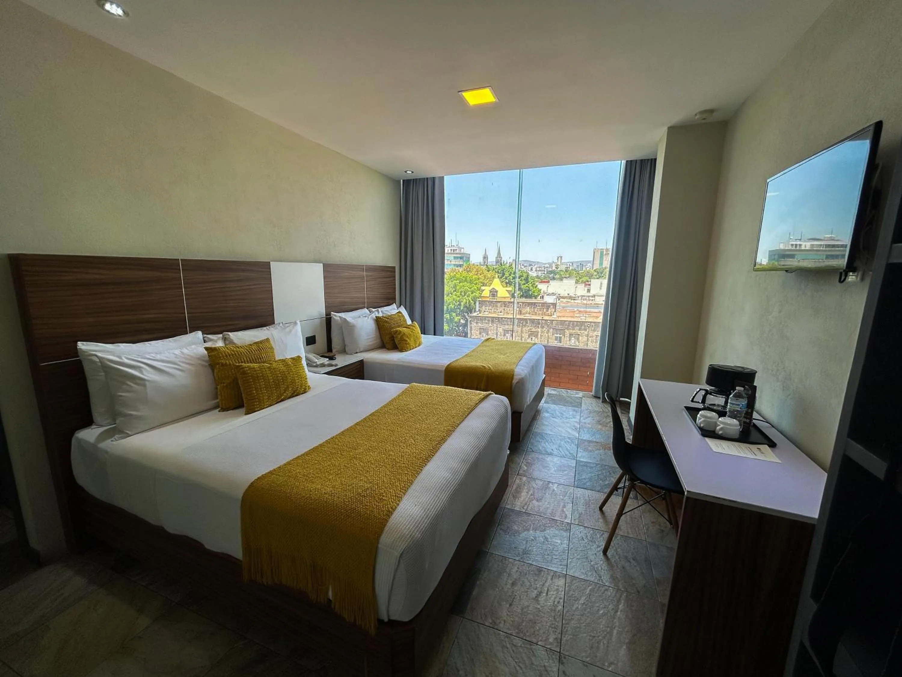 Bed in HVH by Yaxché