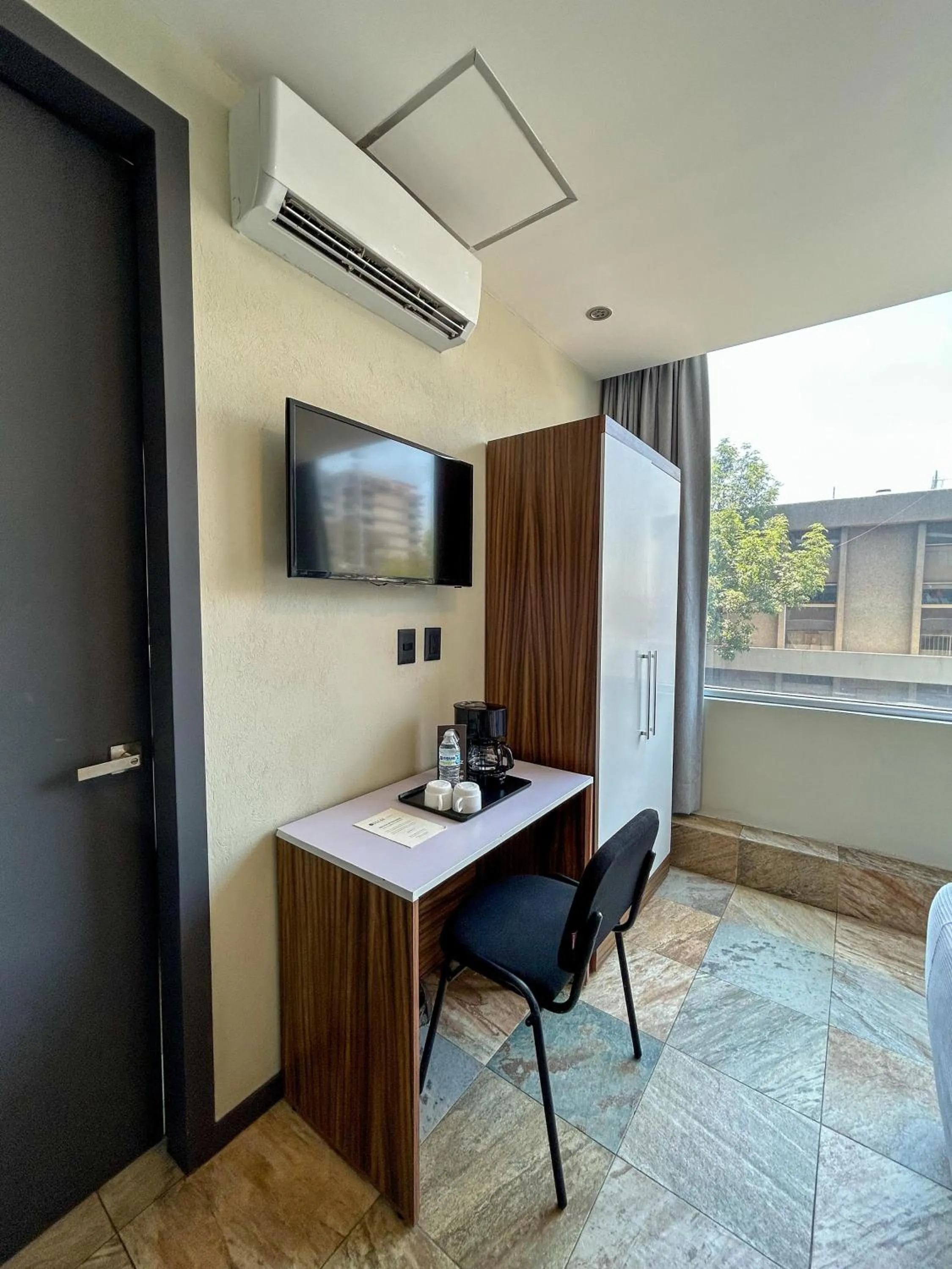 TV and multimedia in HVH by Yaxché