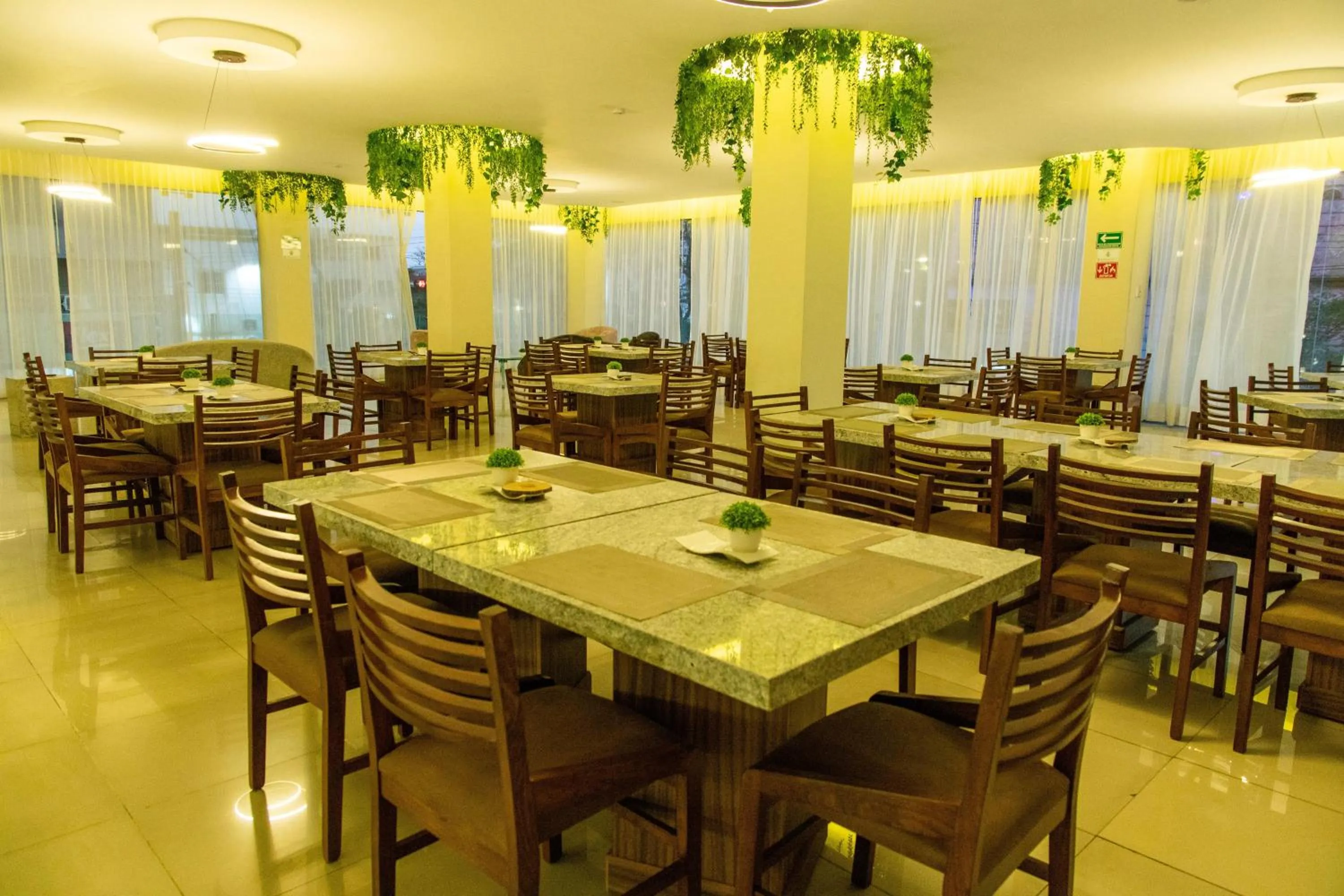 Restaurant/places to eat in HVH by Yaxché