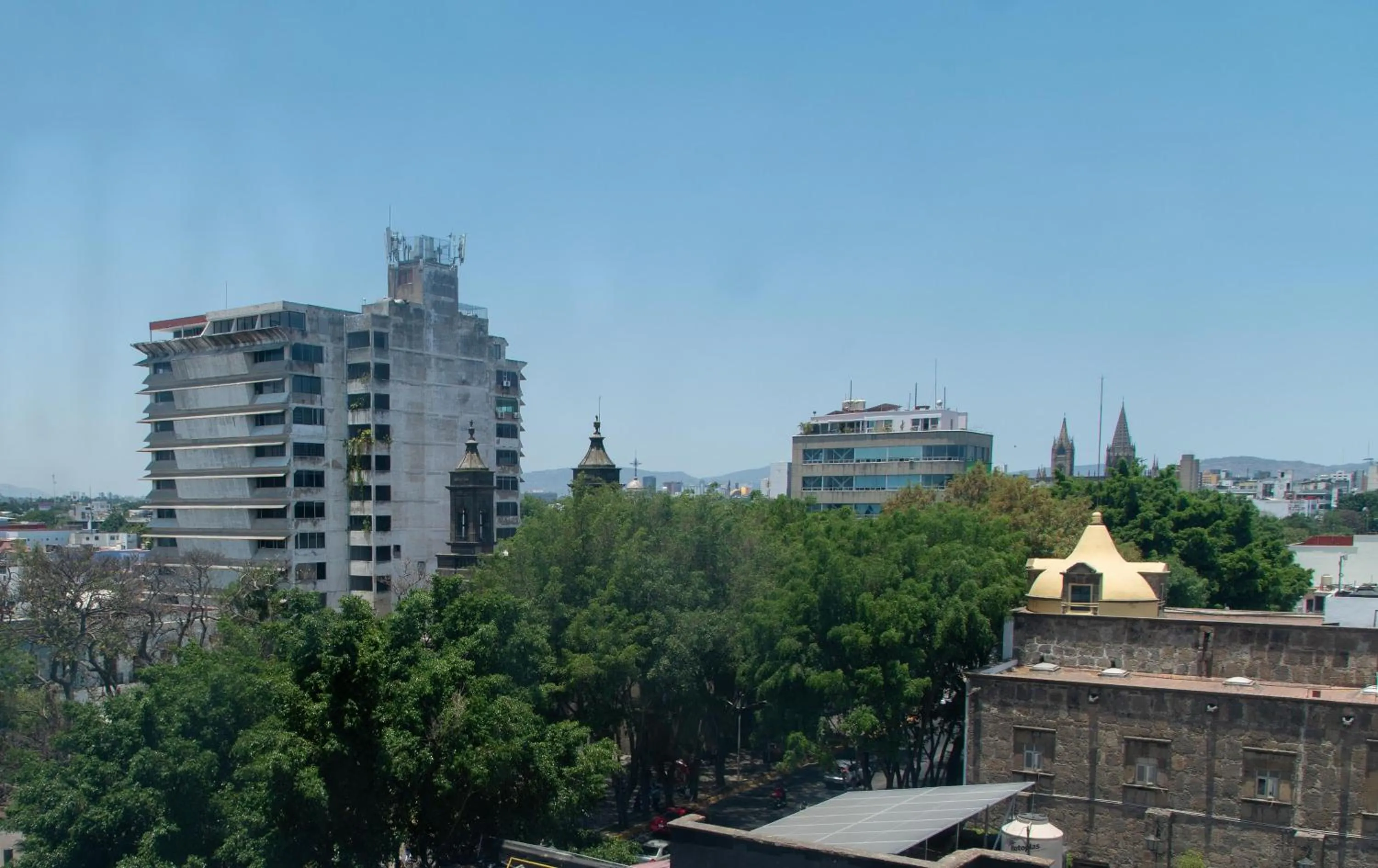 Property building in HVH by Yaxché