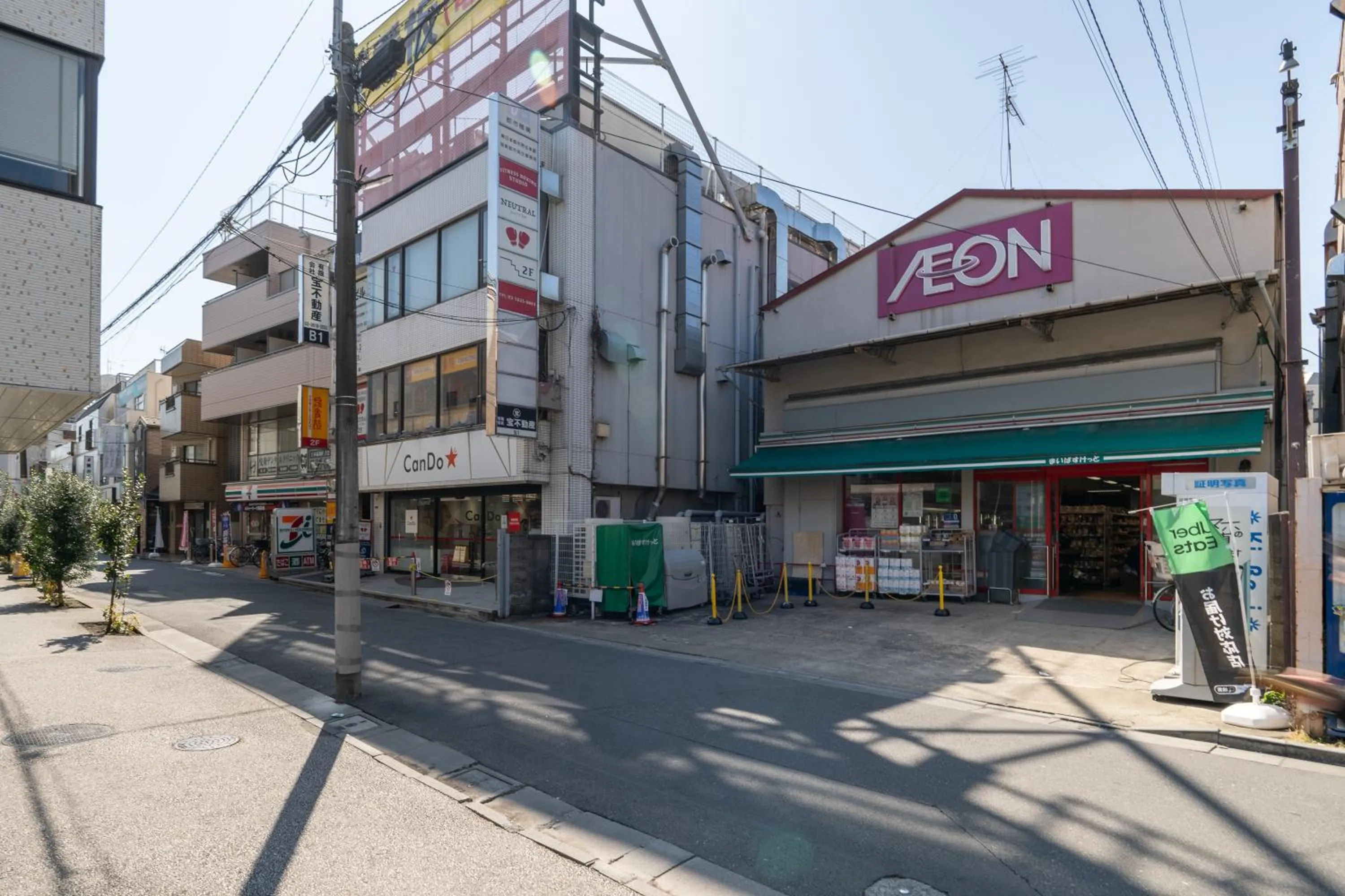 Street view in trias540