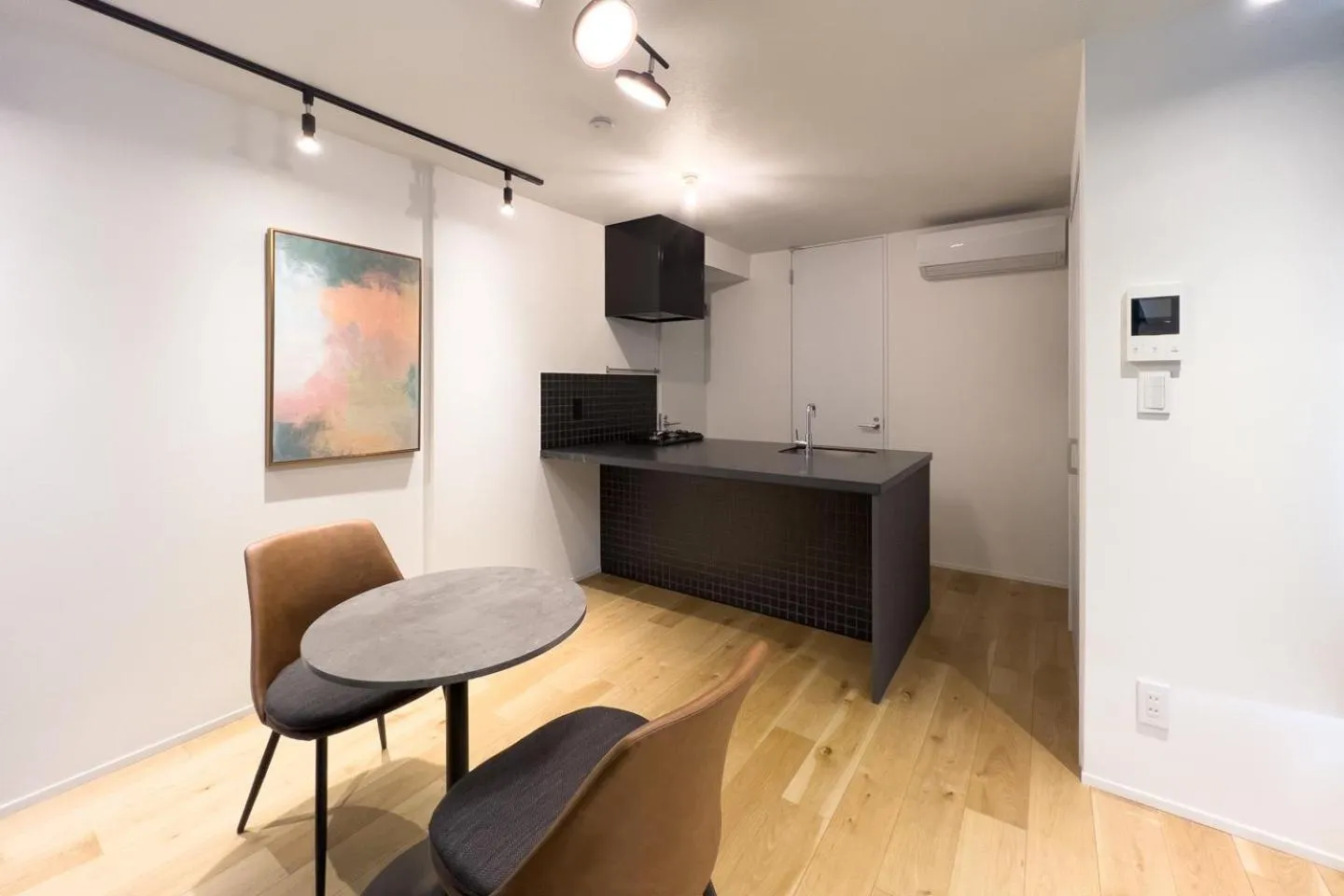 Kitchen or kitchenette in trias540