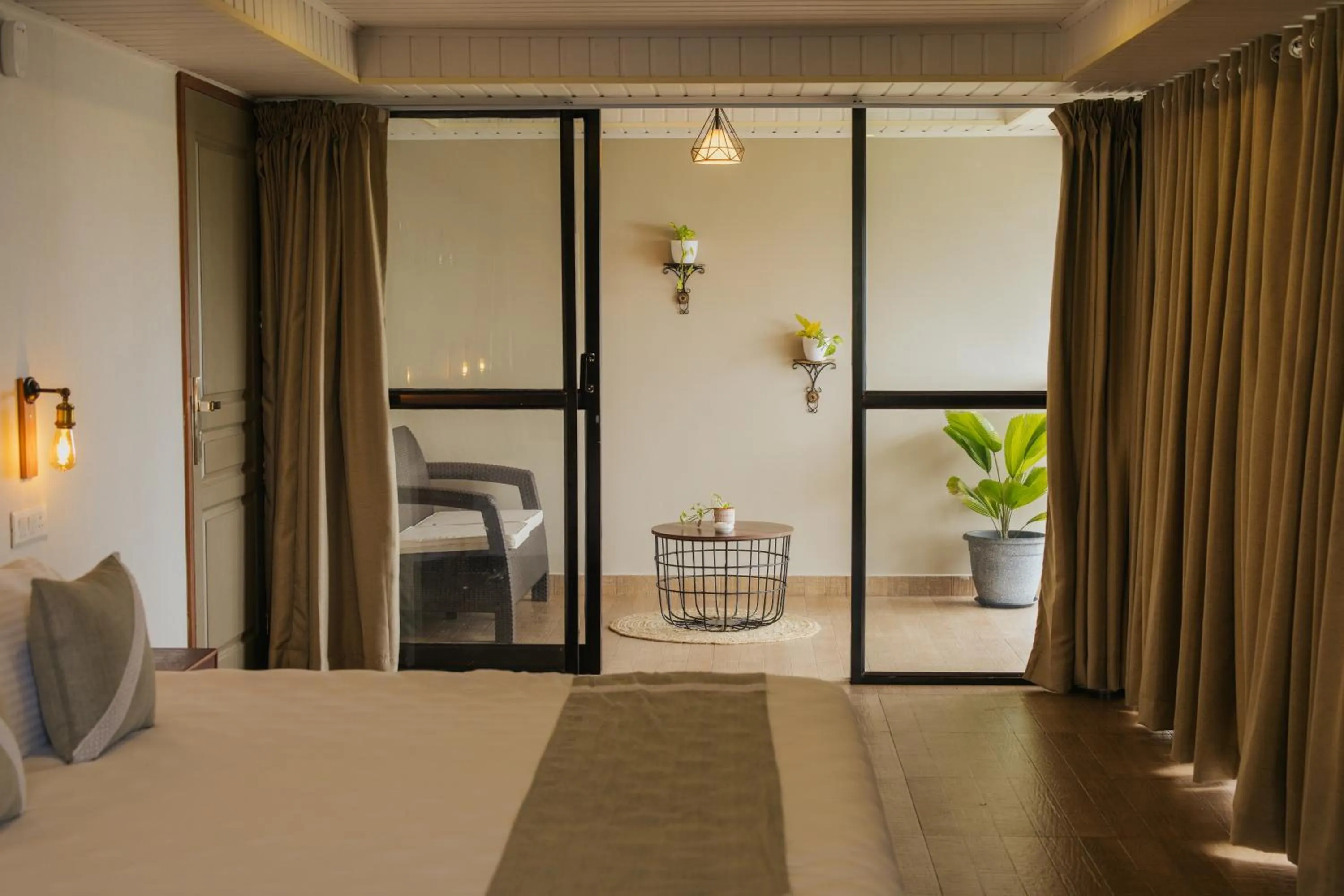 Bed in Misty Courtyard Resort