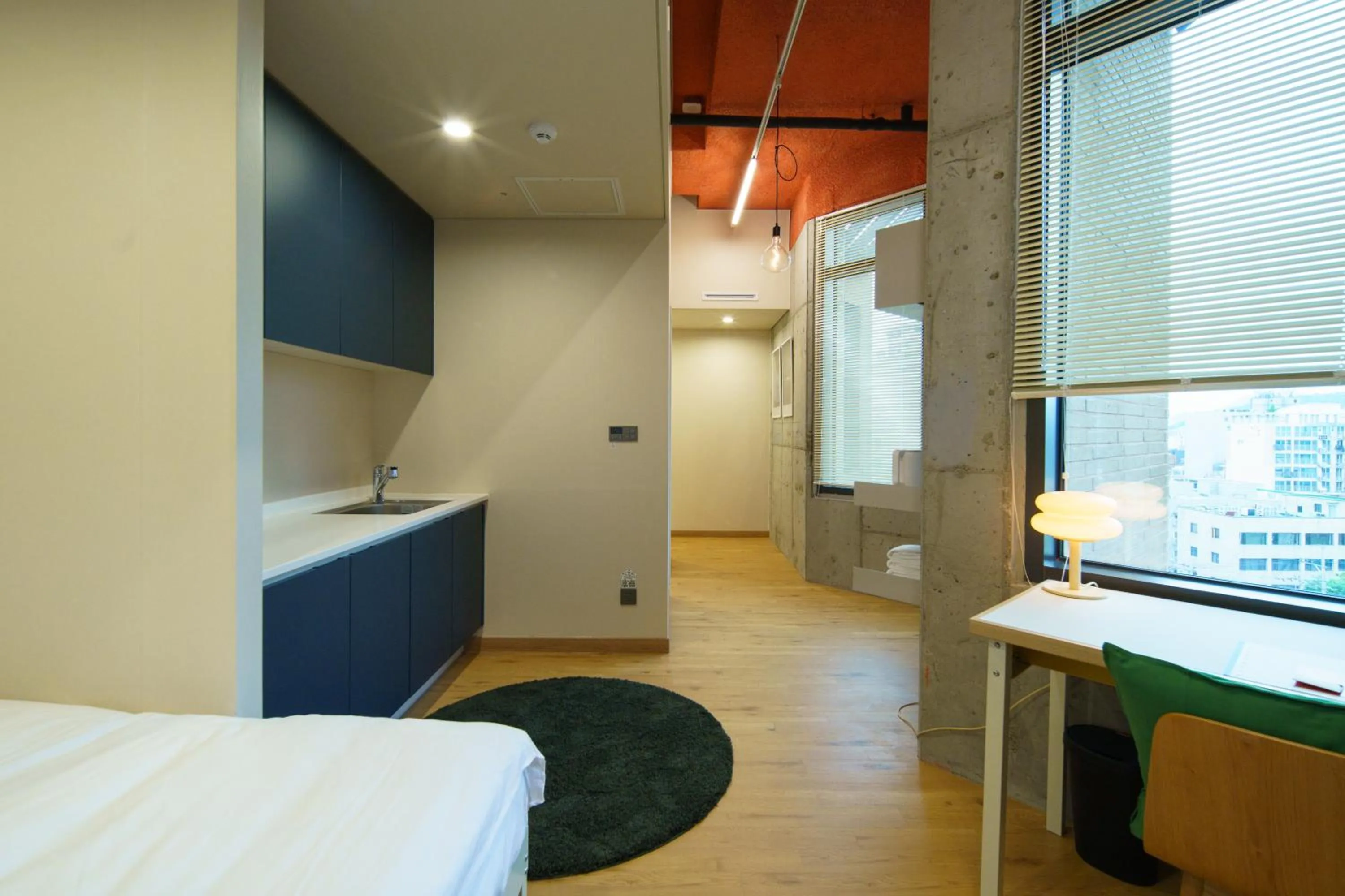 Photo of the whole room, Bed in Local Stitch Creator Town Seogyo