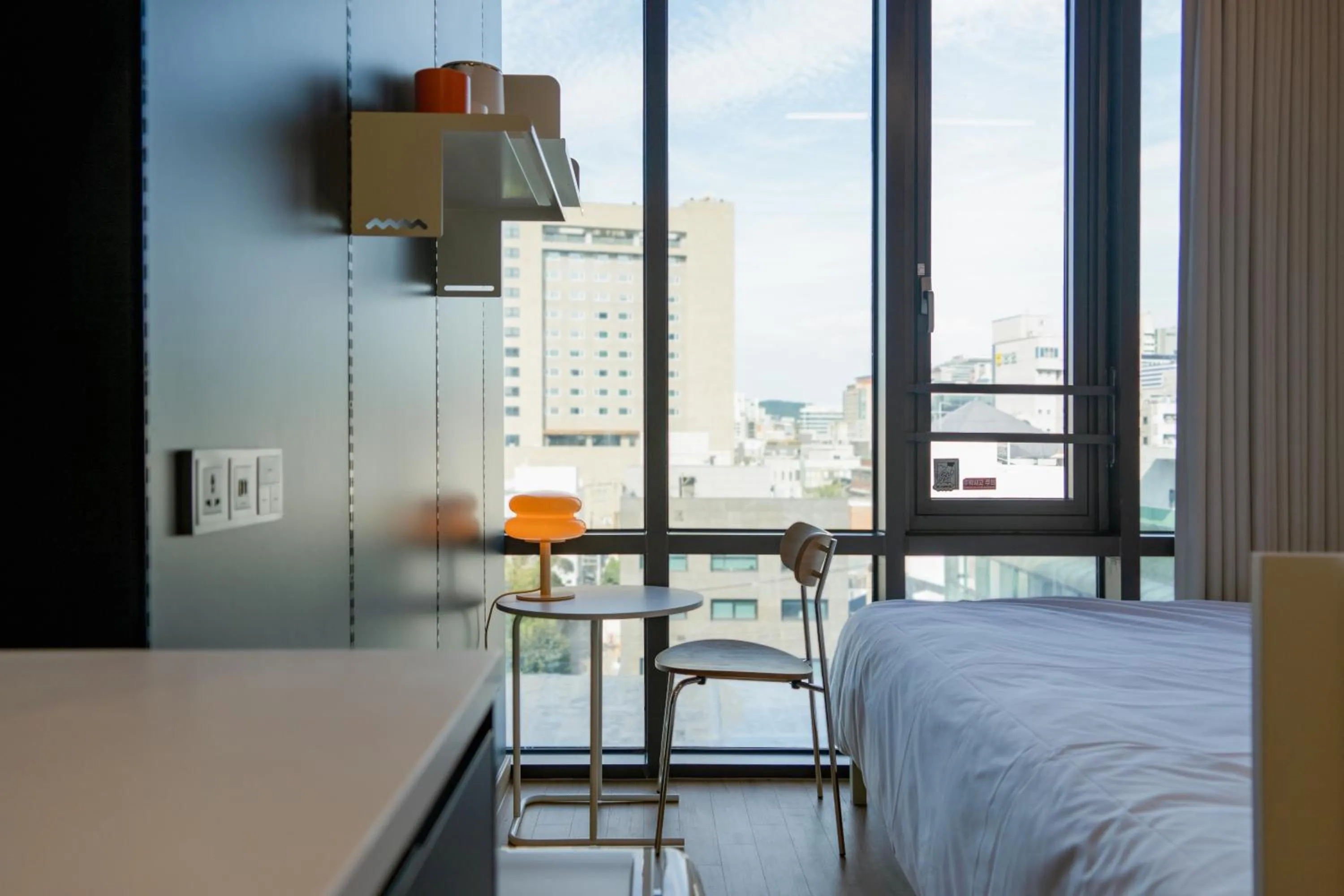 Photo of the whole room, Bed in Local Stitch Creator Town Seogyo