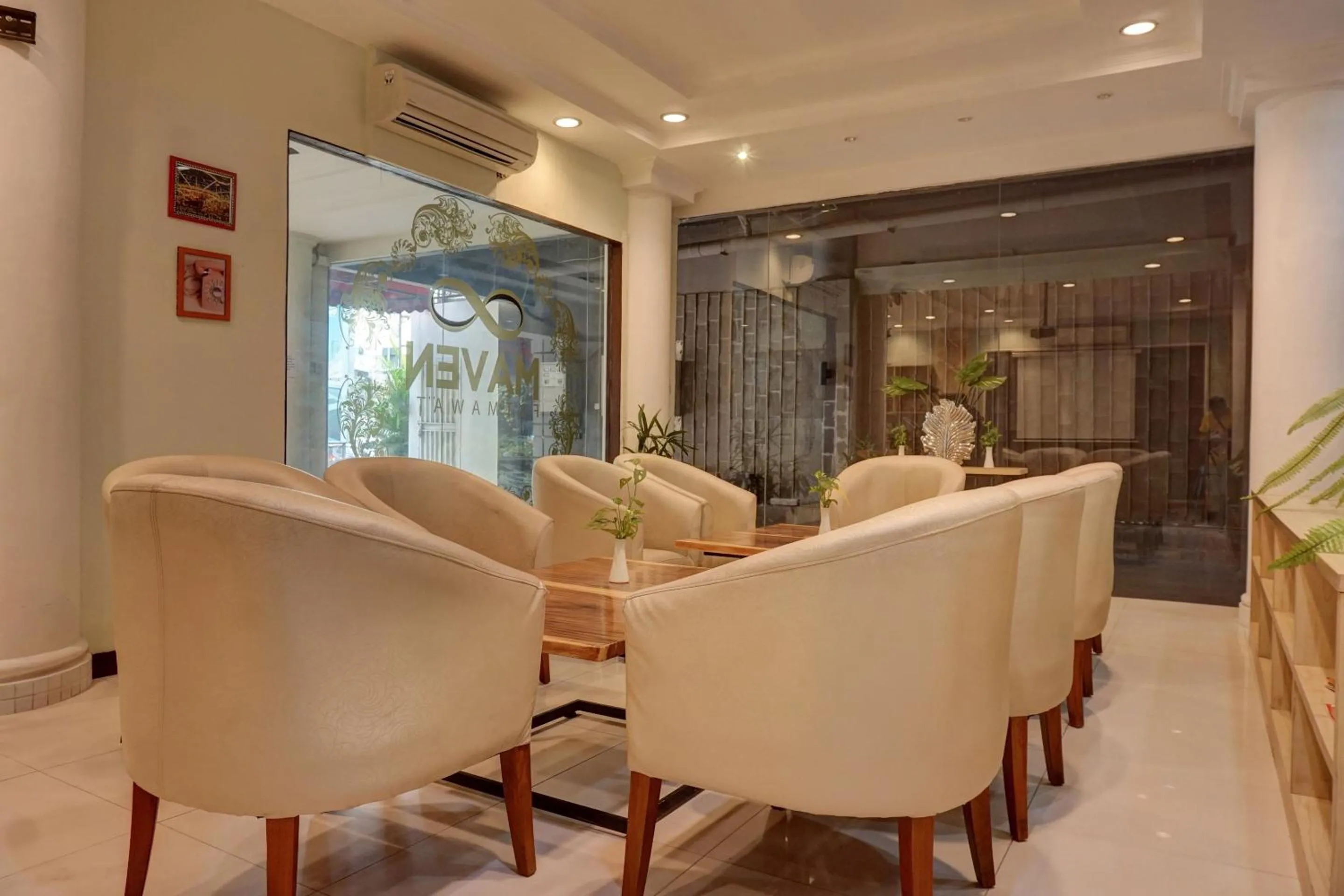 Lobby or reception in Hotel O Townhouse Oak Grand Orienchi