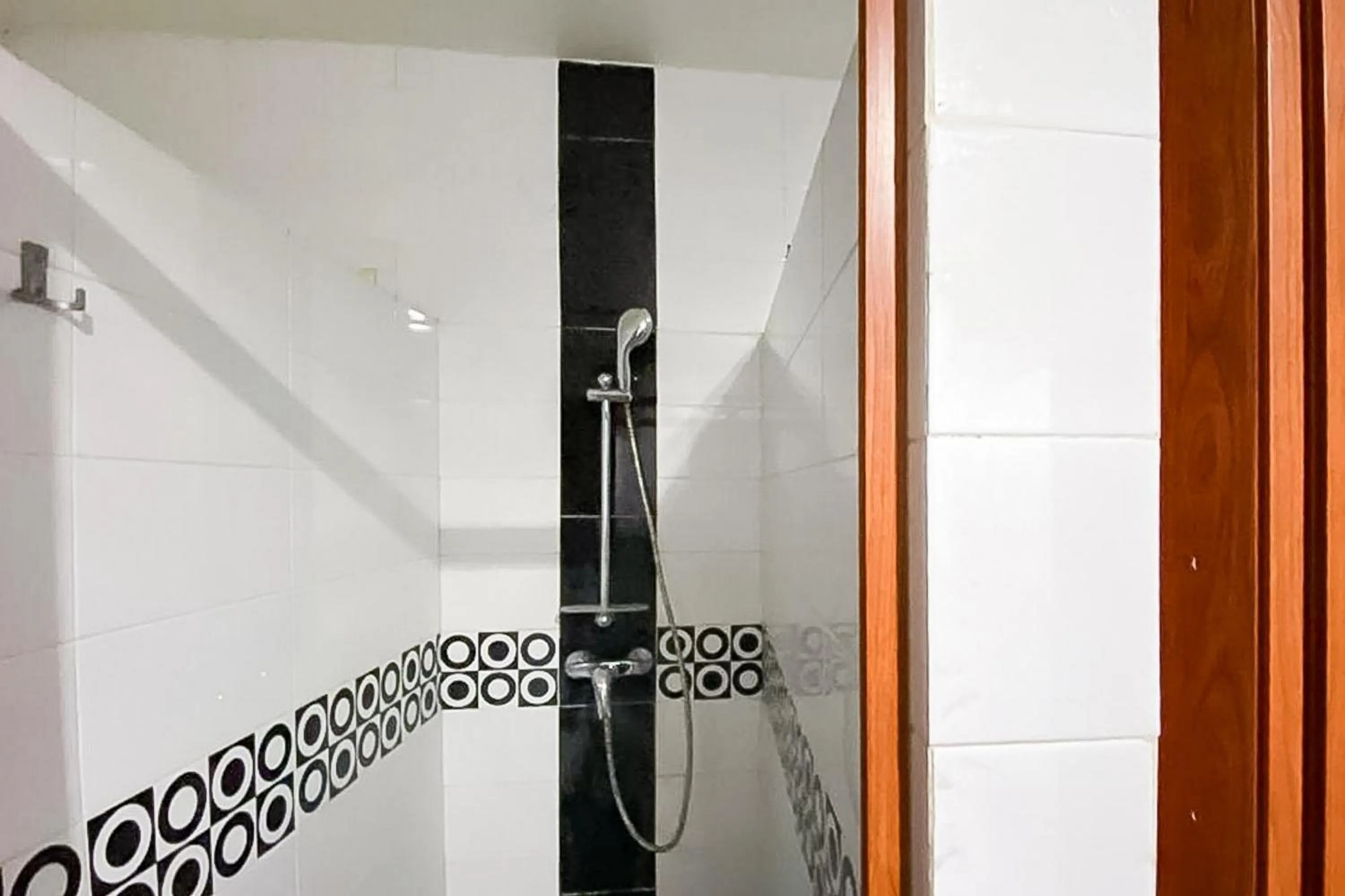 Bathroom in RedDoorz Hostel at FInest Medan