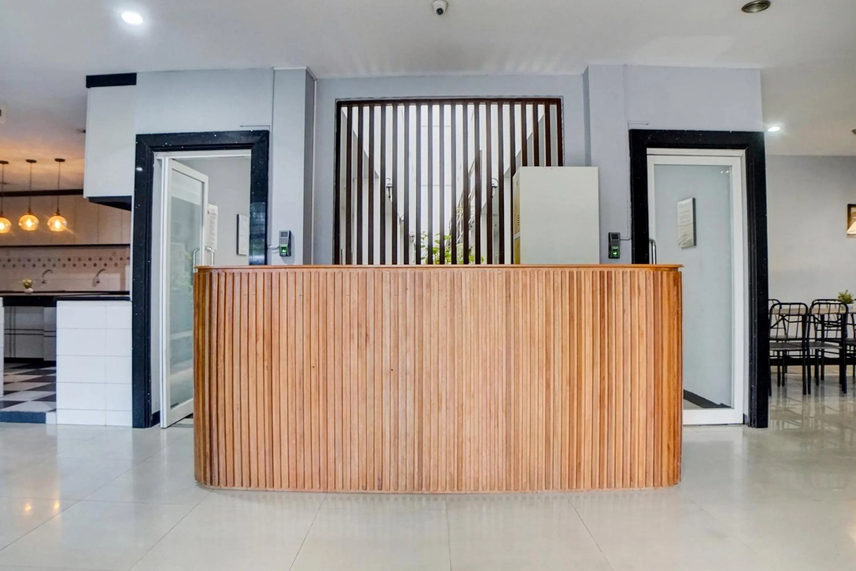 Lobby or reception in Hotel O Finest House Near Amplas Bus Terminal