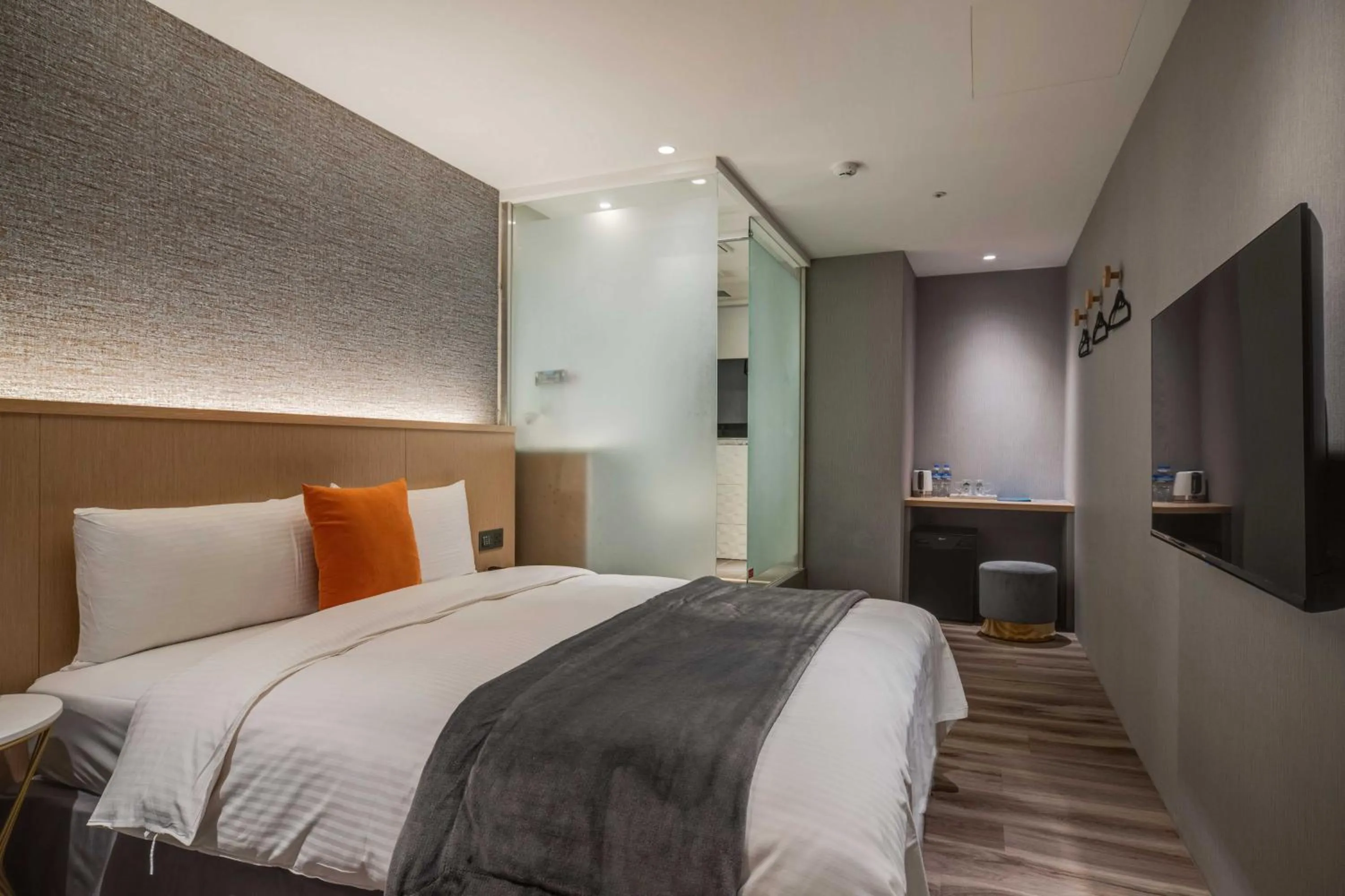 Photo of the whole room, Bed in Fun Stay Inn Ximen