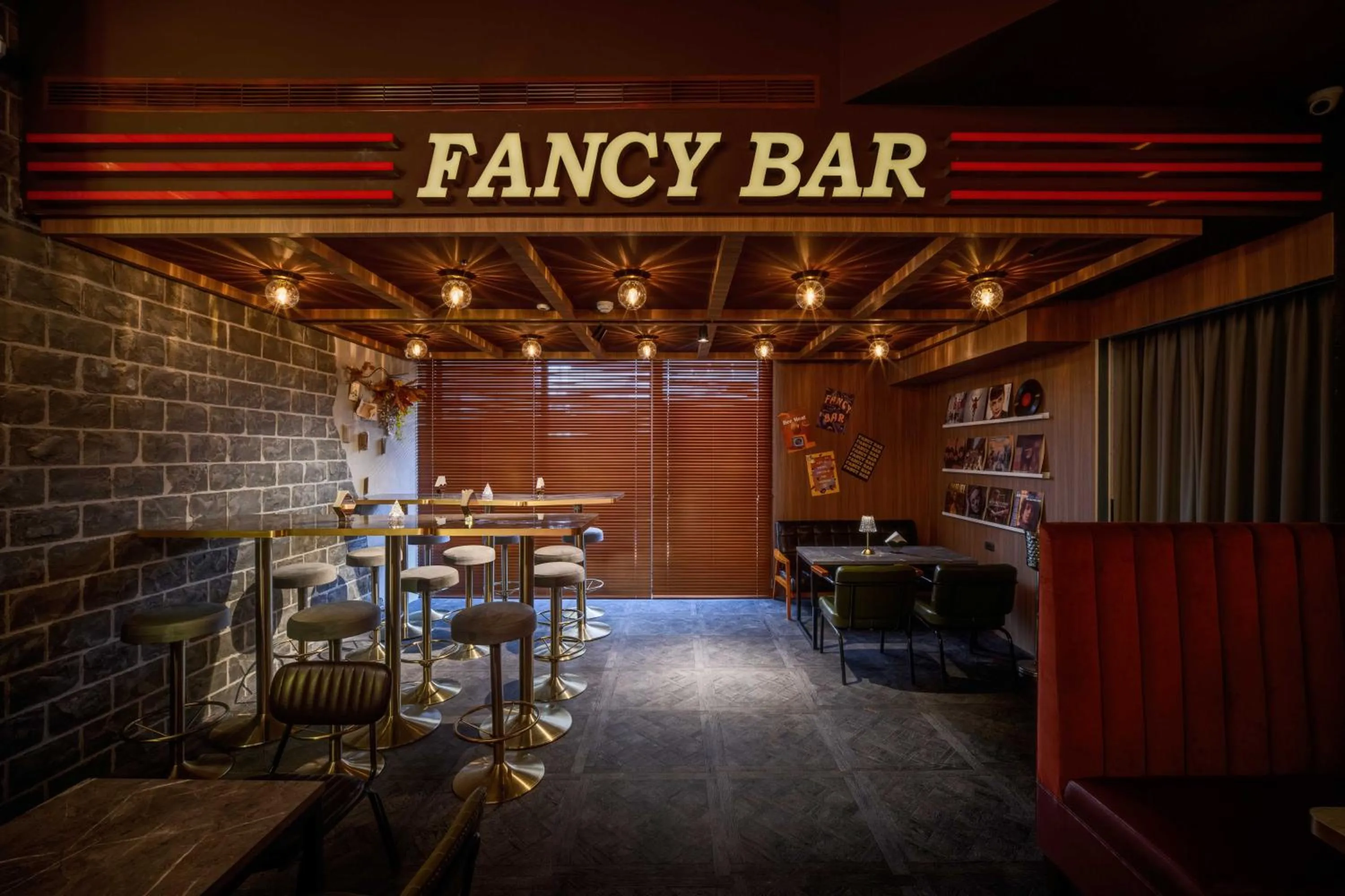 Lounge or bar in Fun Stay Inn Ximen