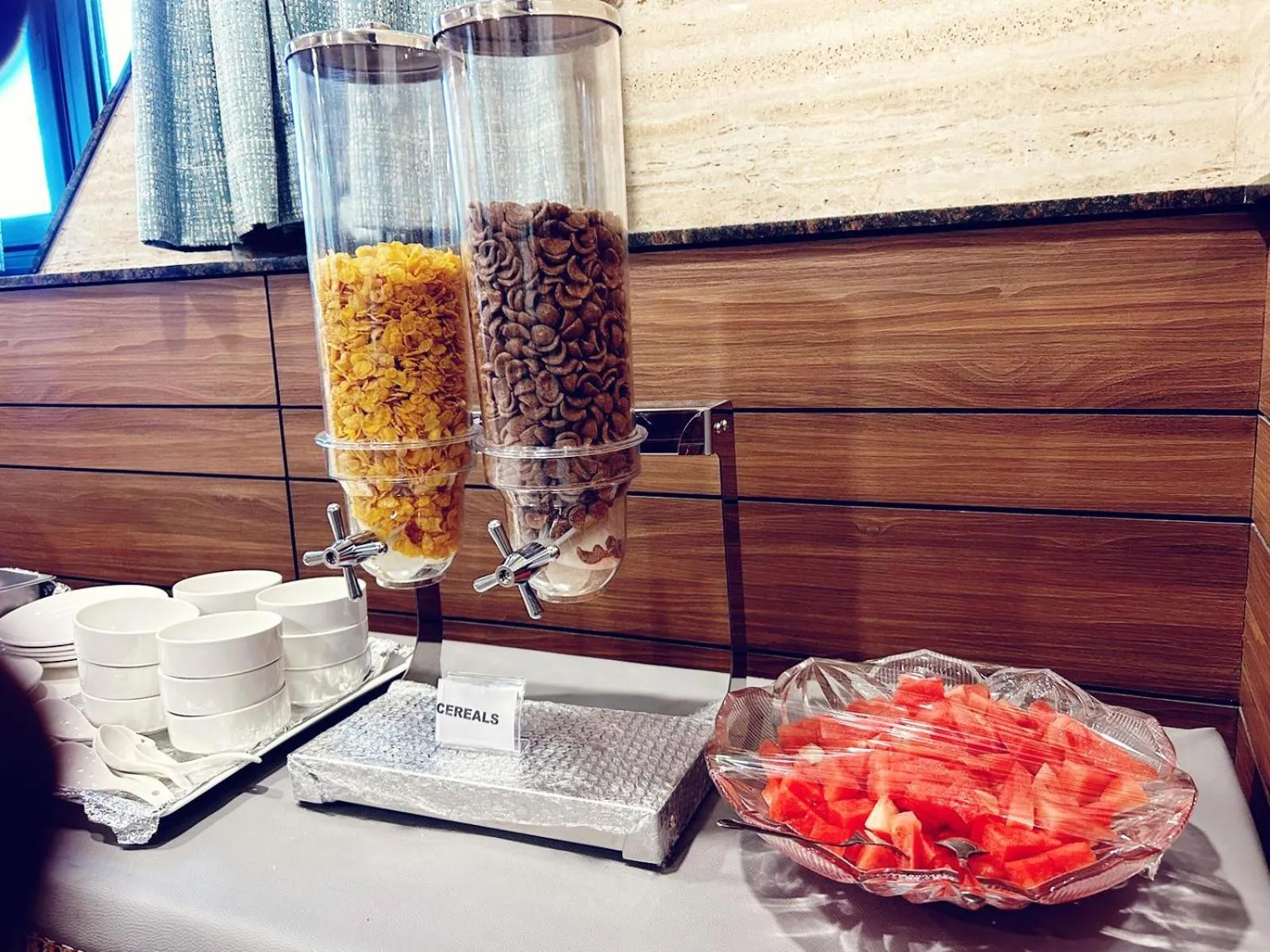 Food and drinks in Hotel Grand Sabarees