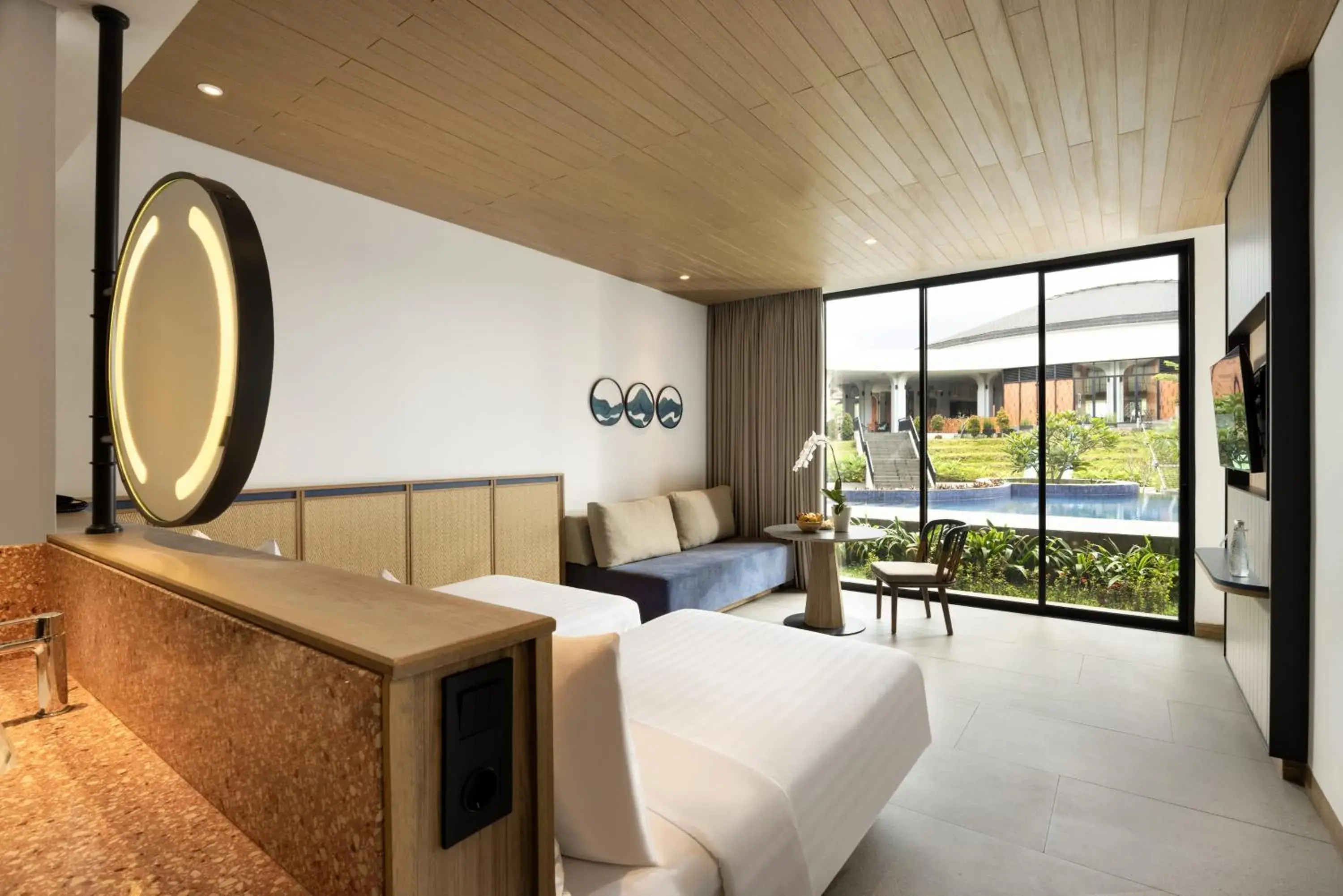 Deluxe Room Pool Access in Hotel Santika Premiere Linggarjati - Kuningan Deluxe Room Pool Access in Hotel Santika Premiere Linggarjati - Kuningan