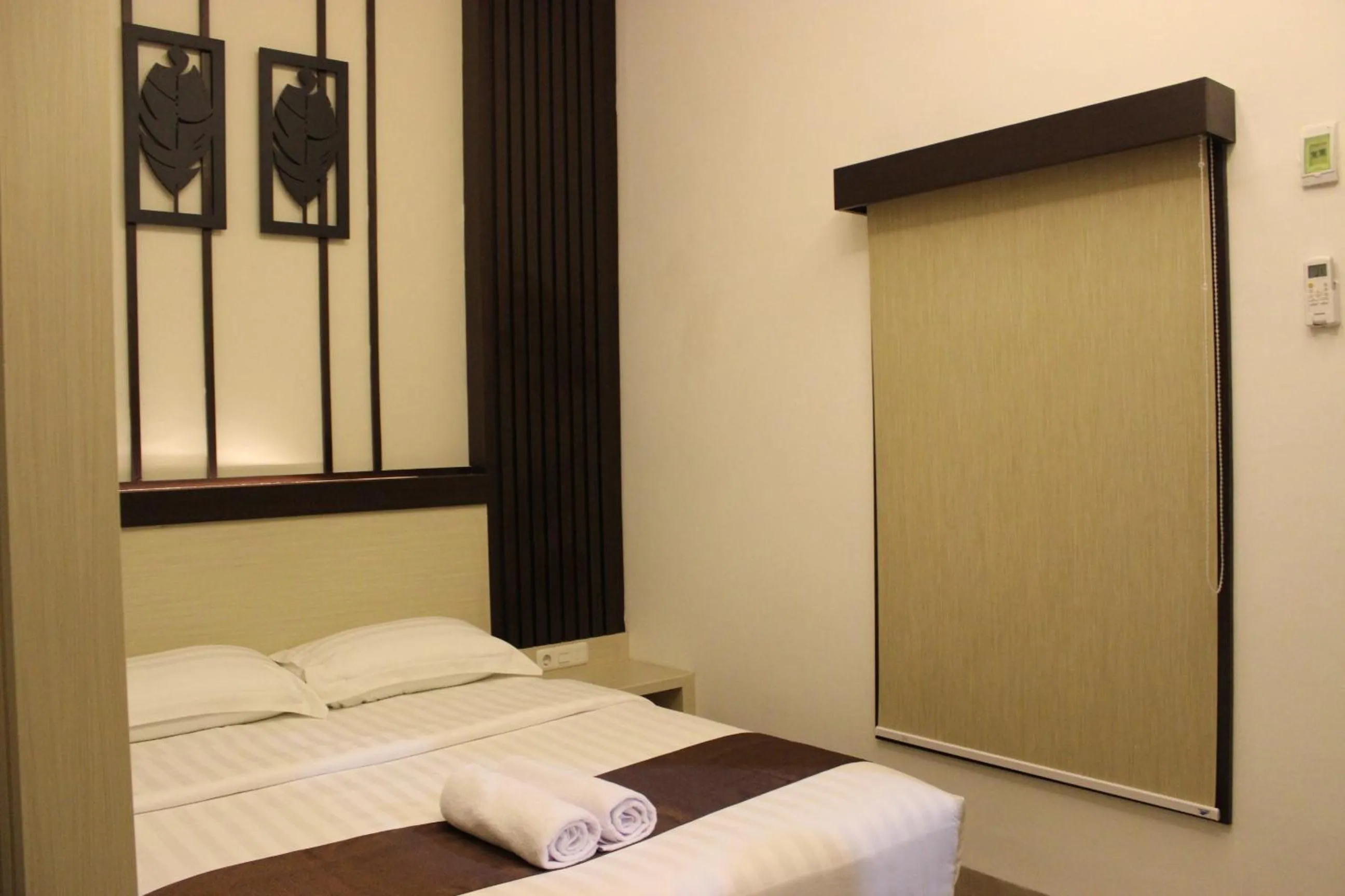 Property building, Bed in Dawala Hotel