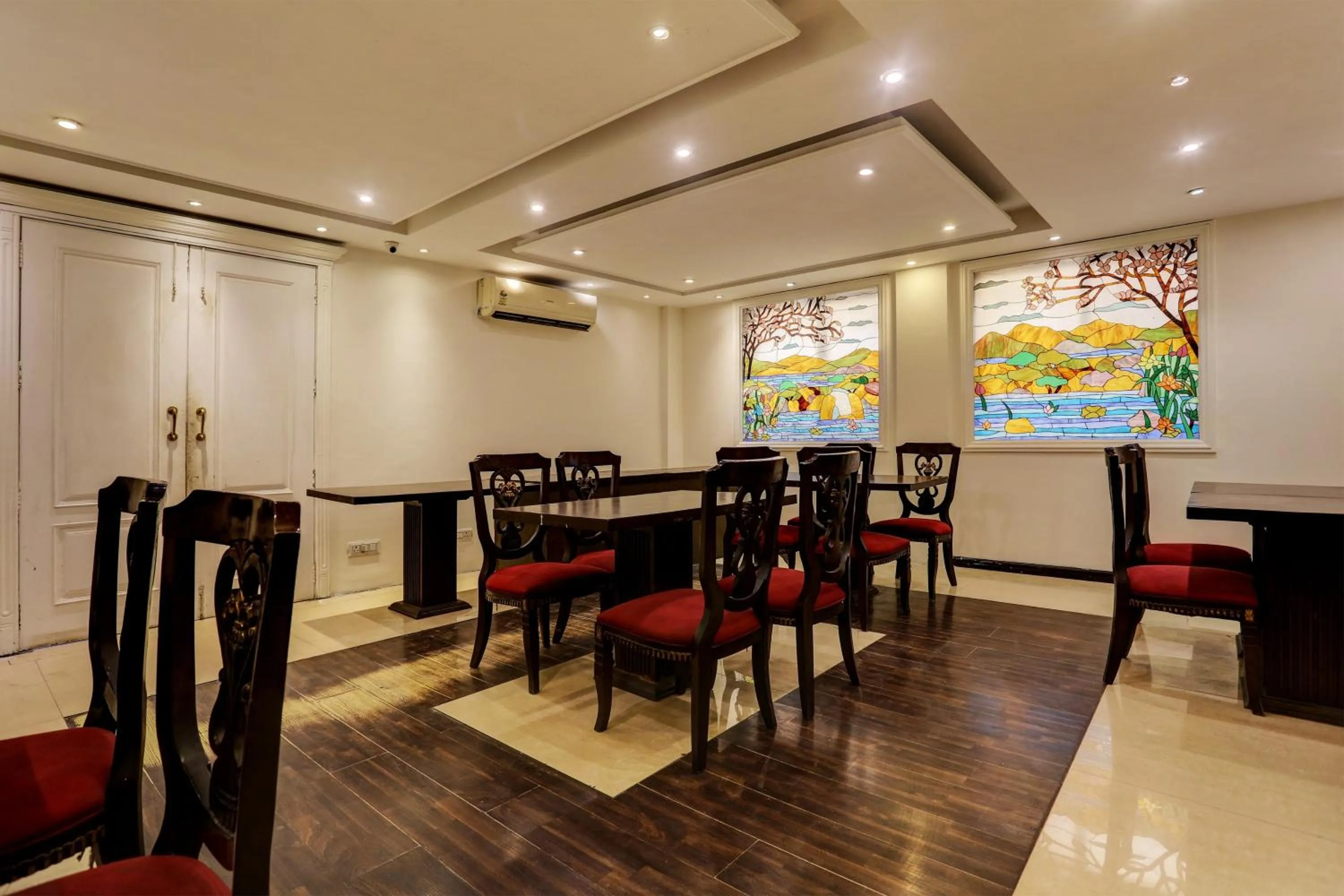 Restaurant/places to eat in Townhouse The Royce New Friends Colony