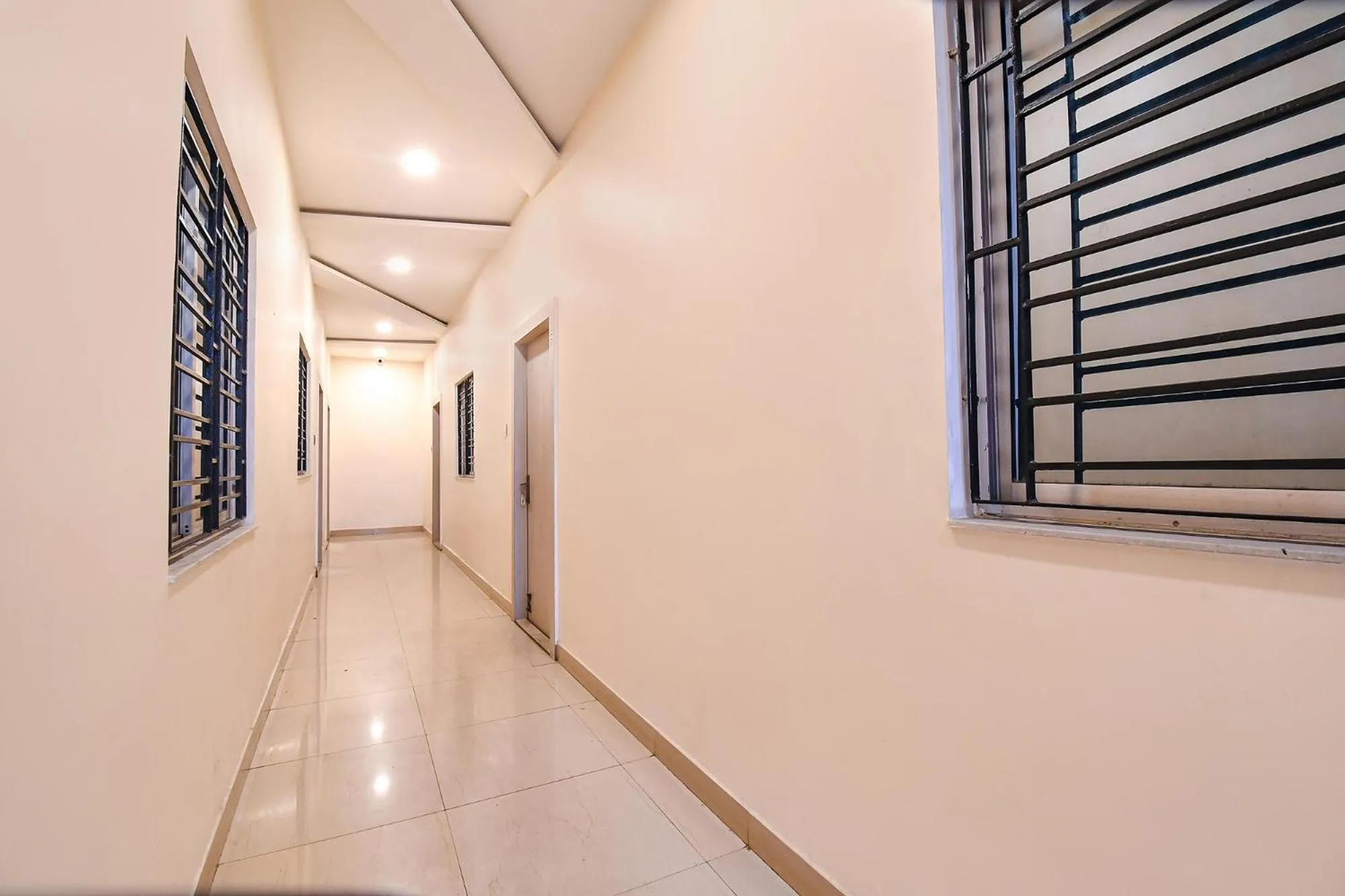 Lobby or reception in FabHotel Kitchen Q Inn - Belaghata