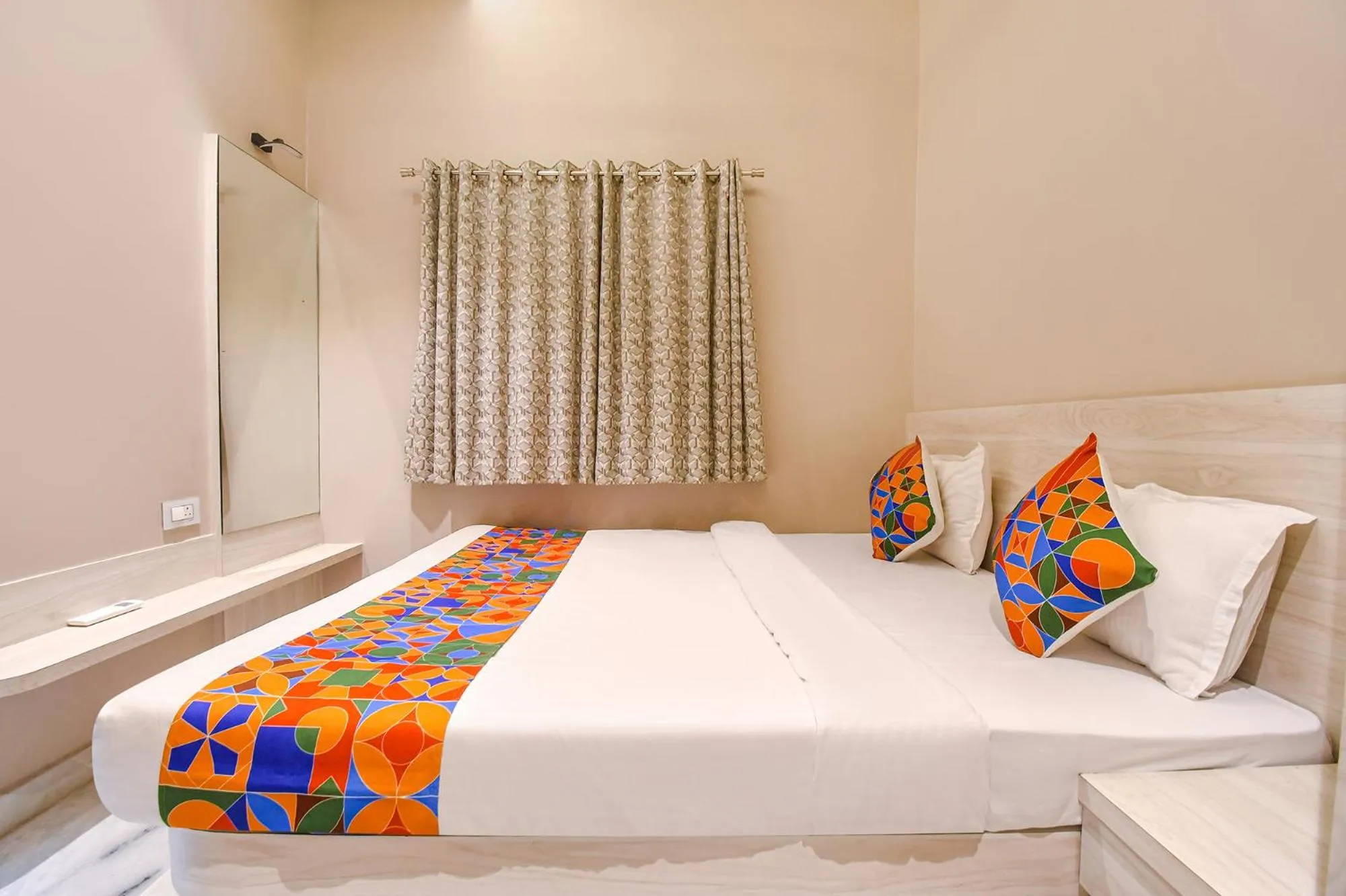 Bed in FabHotel Kitchen Q Inn - Belaghata